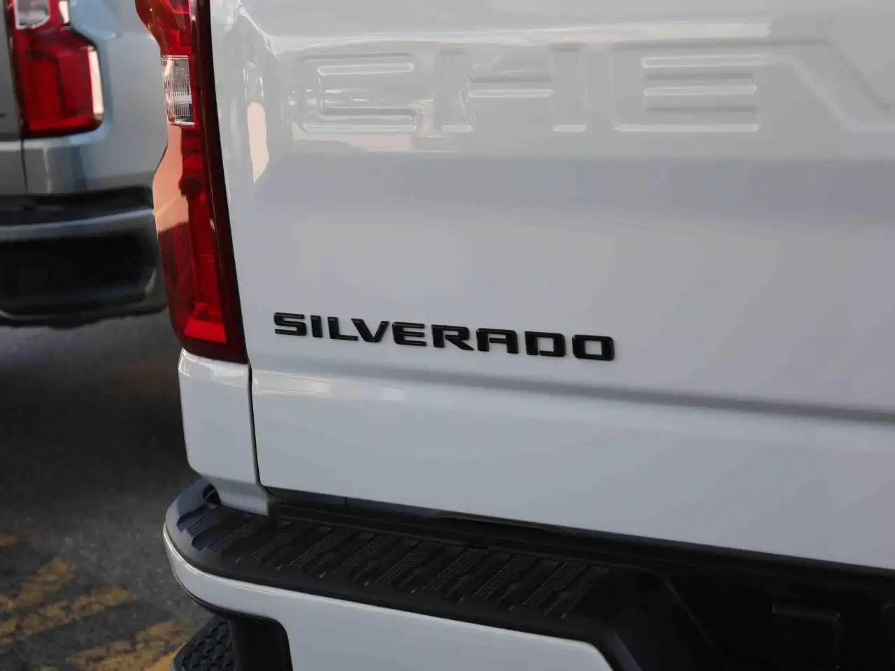 Chevrolet Silverado 1500 снимка Chevrolet Silverado 1500