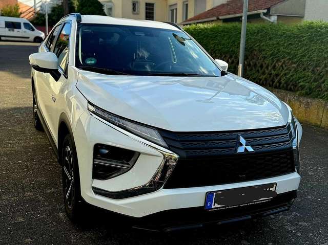 Imagine Mitsubishi Eclipse Cross Eclipse Cross Plug-In Hybrid 4WD Basis