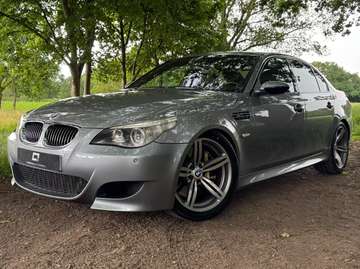 V10 Silbergrau Xenon Leder Navi HUD H&R