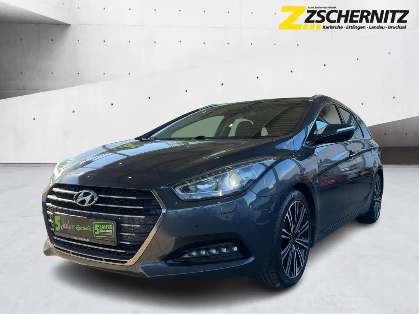 Hyundai i40 cw 2.0 GDI Premium Navi+Pano+SD+SHZ+2xKlima Grigio - 2