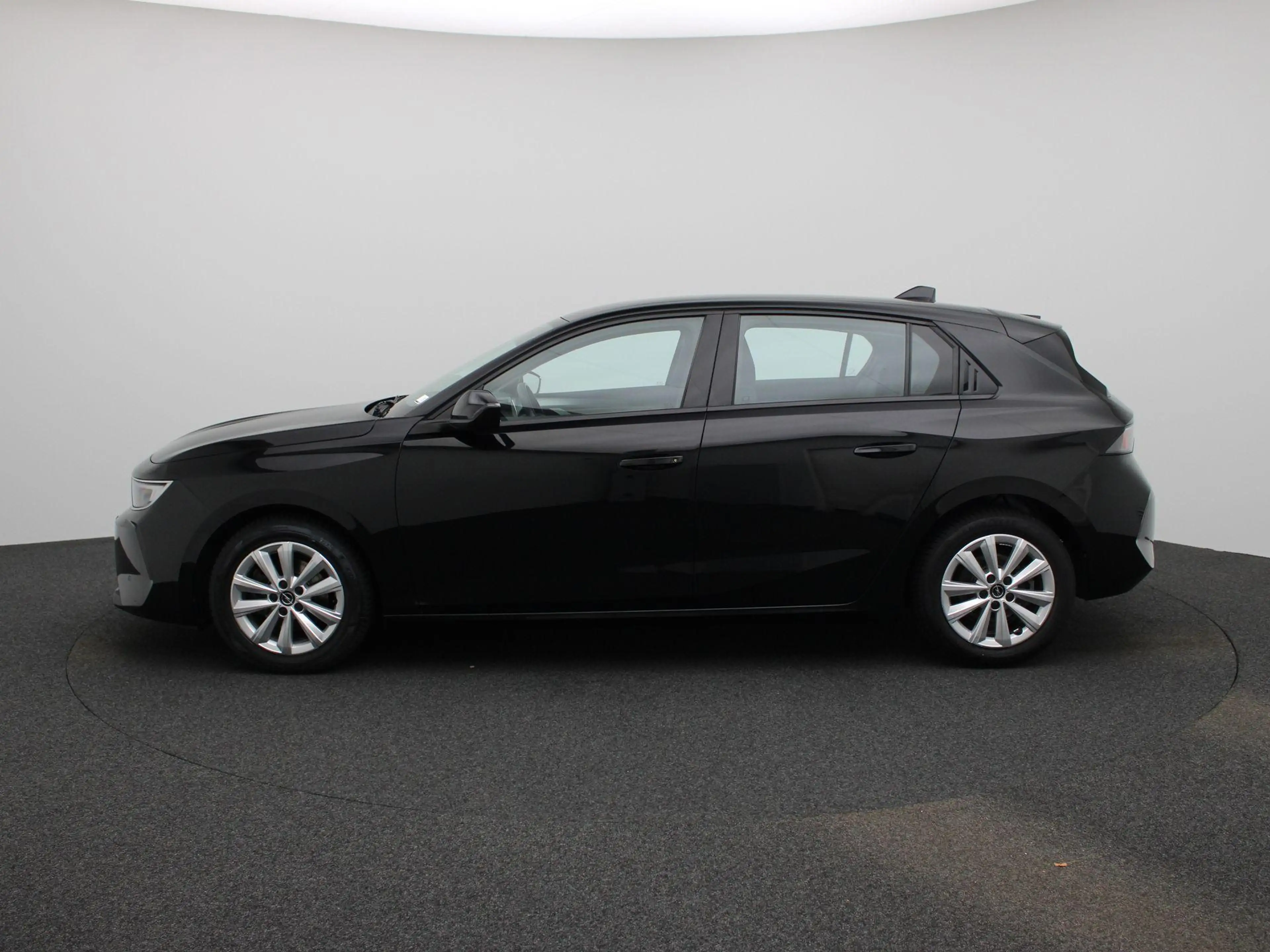Opel Astra 1.2 Turbo 81kW S/S Edition NAVI | CARPLAY | CAMERA — photo 4