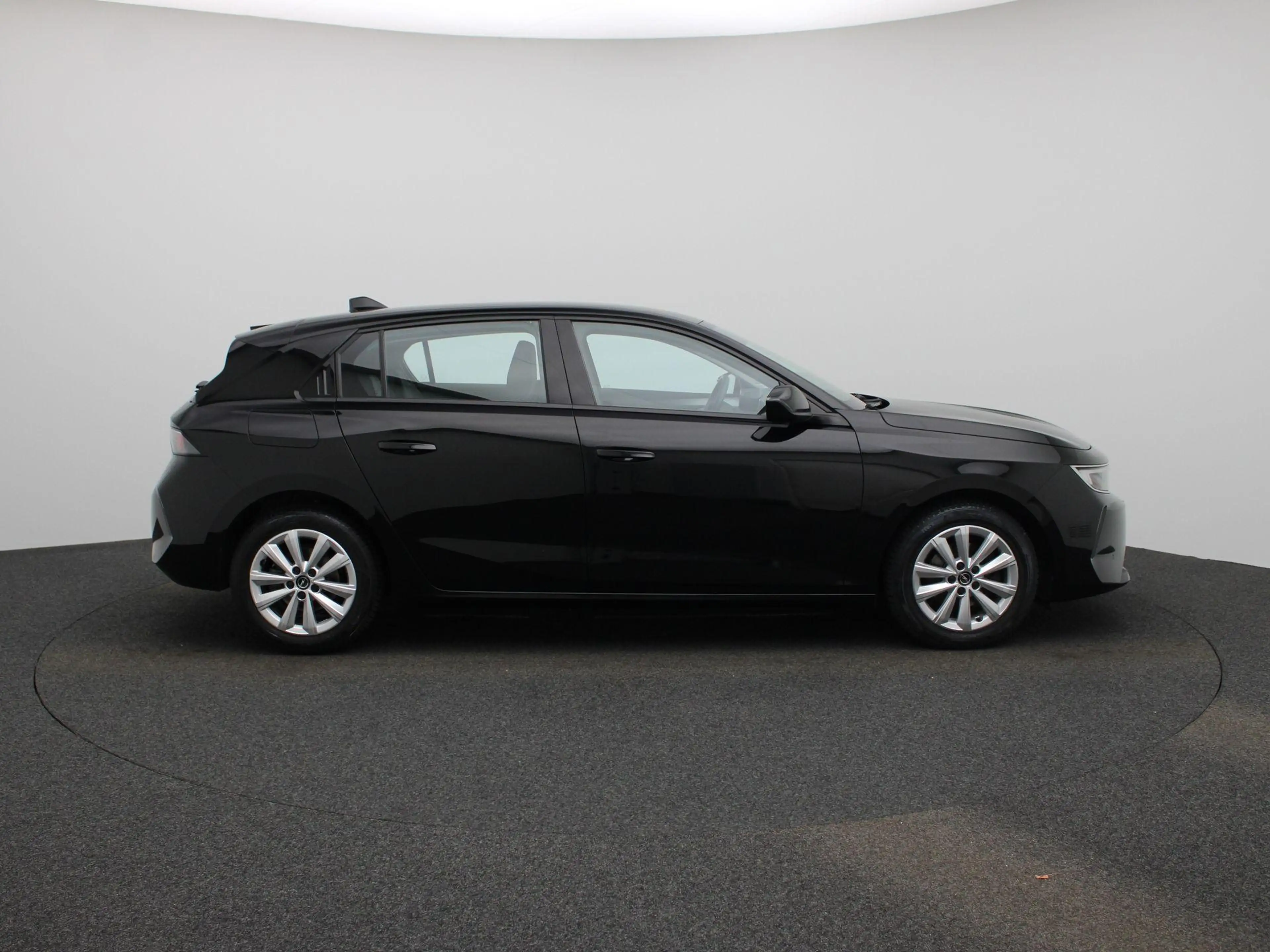 Opel Astra 1.2 Turbo 81kW S/S Edition NAVI | CARPLAY | CAMERA — photo 6
