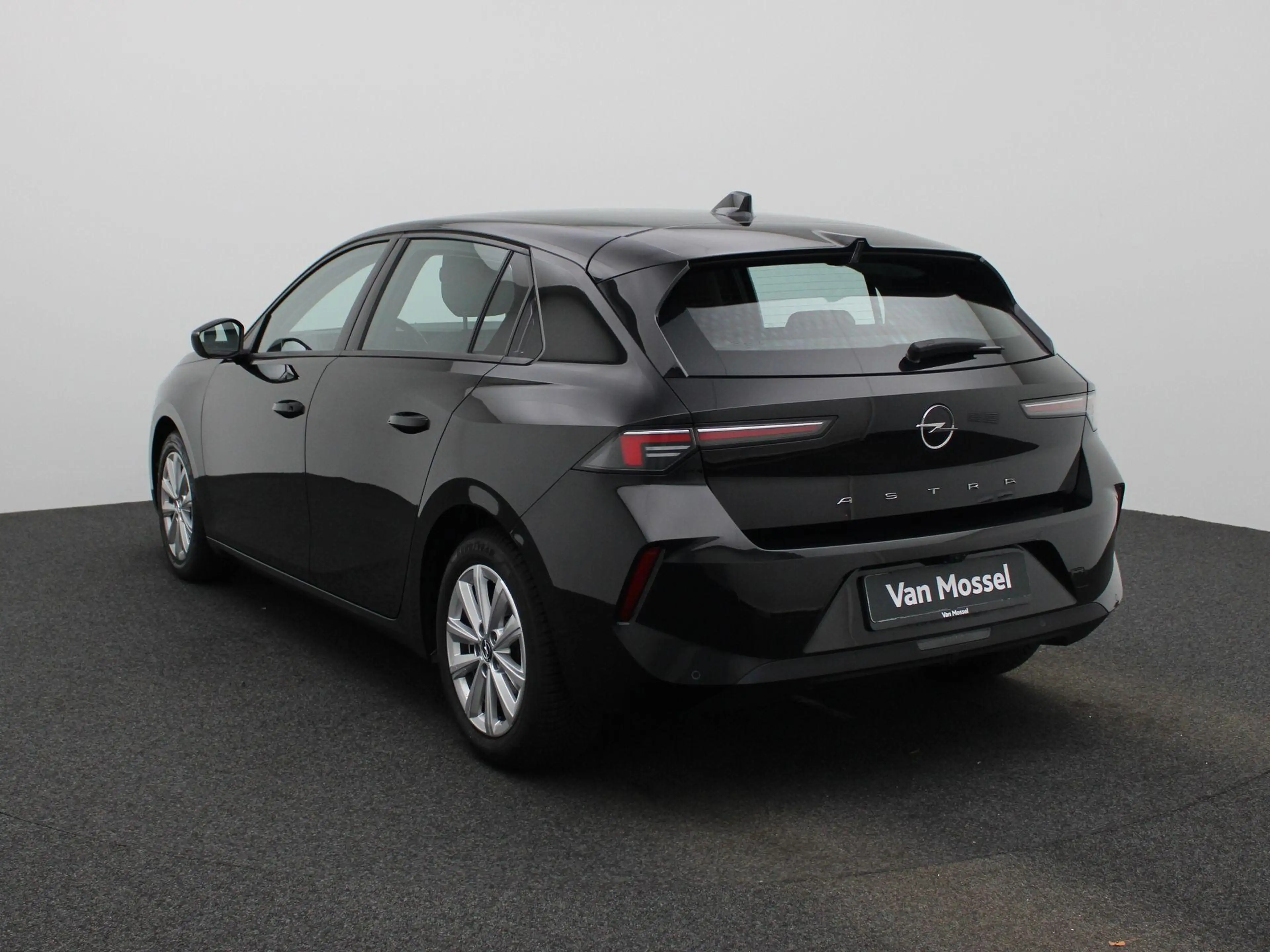 Opel Astra 1.2 Turbo 81kW S/S Edition NAVI | CARPLAY | CAMERA — photo 2