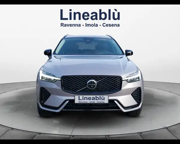Volvo XC60 view 8