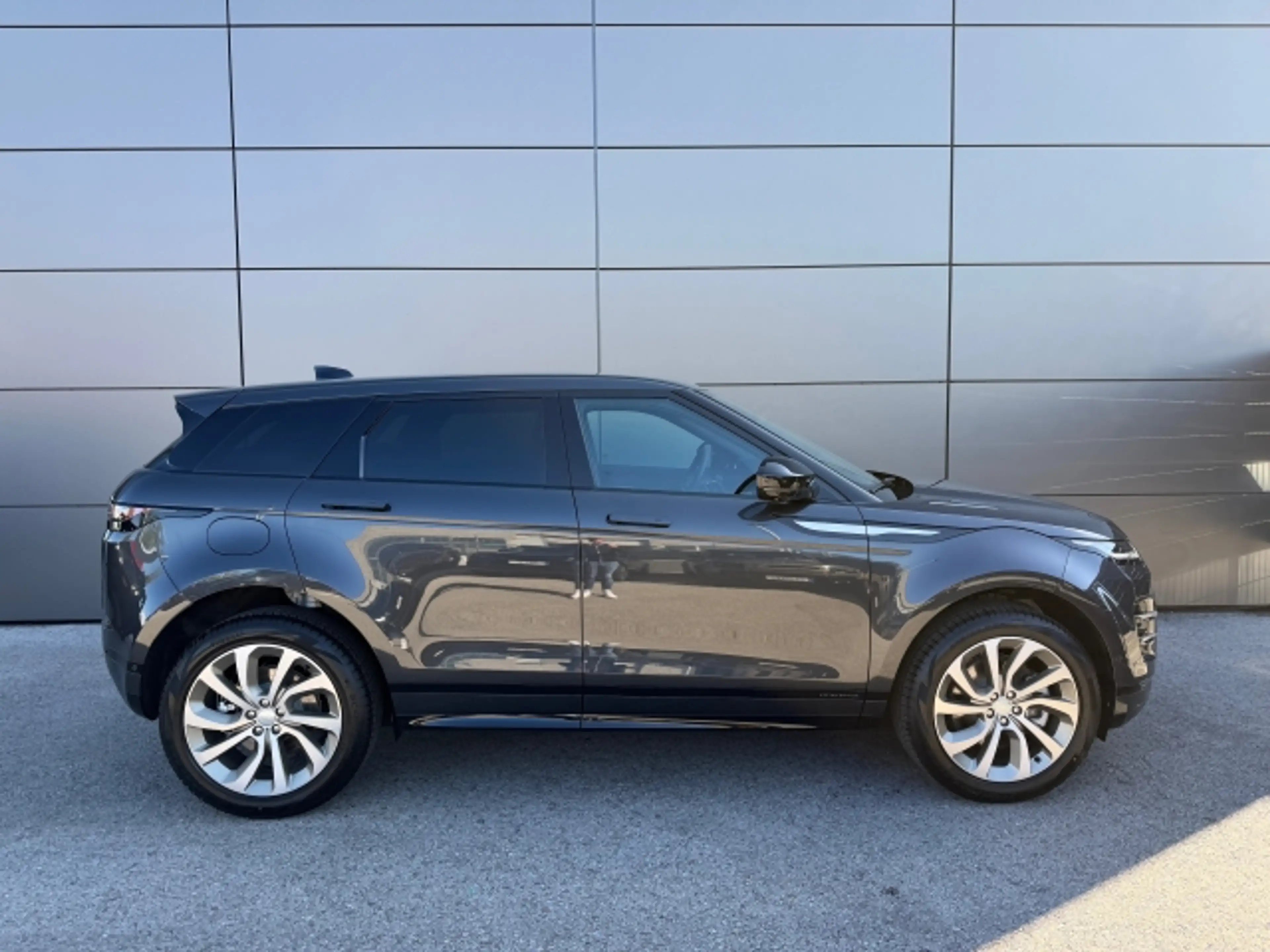 Land Rover Range Rover Evoque P269e Hoxton Edition