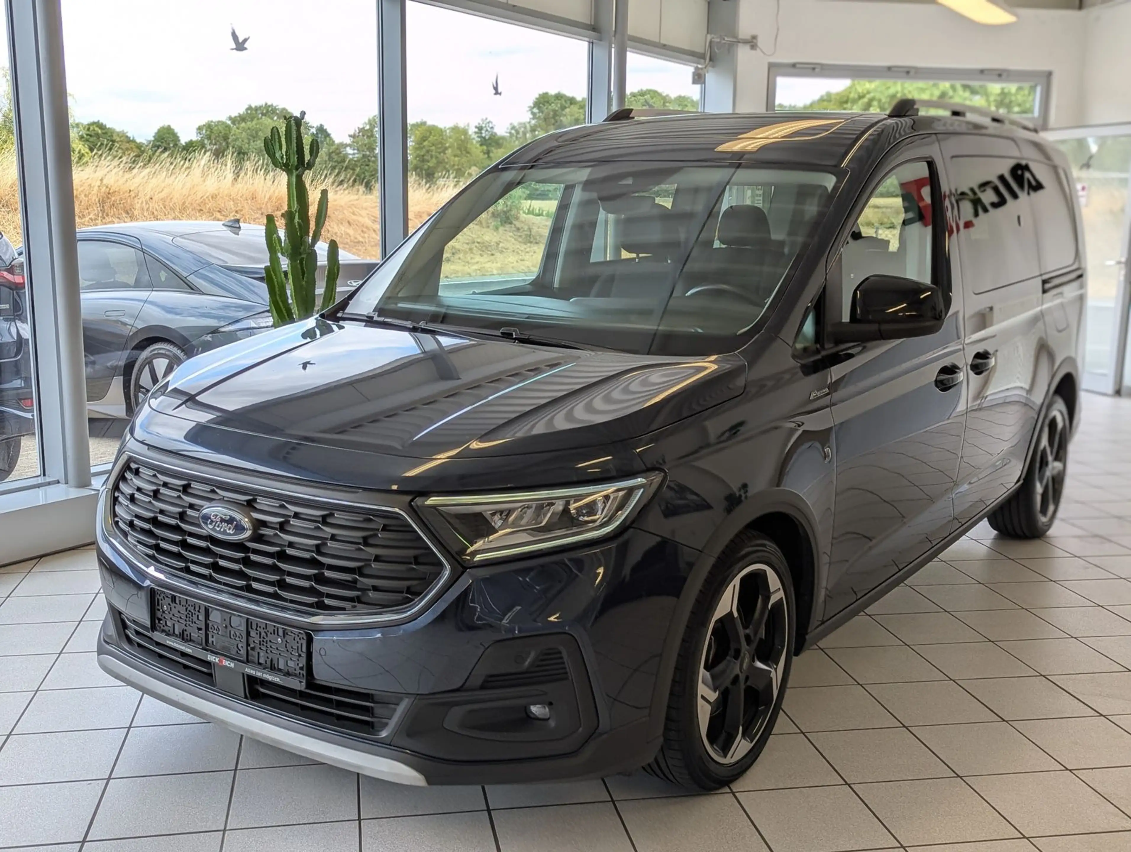 Ford Grand Tourneo L2 Active 7-Sitz Bi-LED Pano AHK — photo 3