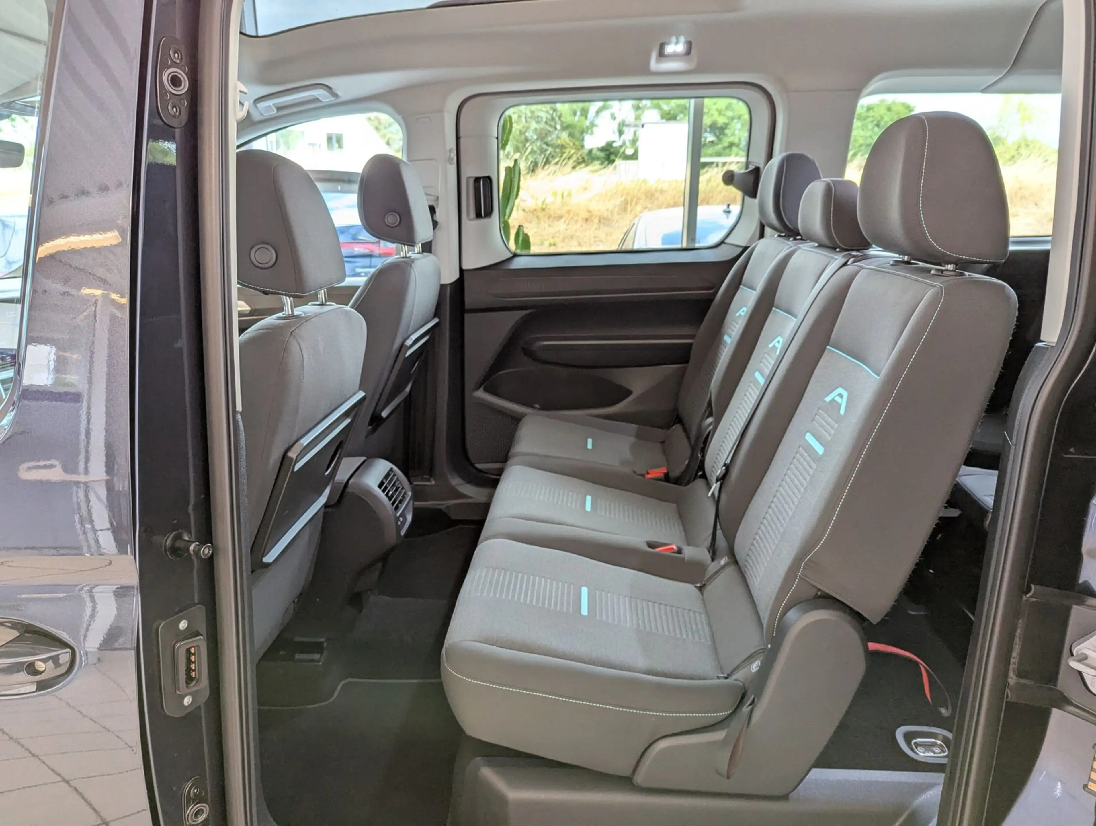 Ford Grand Tourneo L2 Active 7-Sitz Bi-LED Pano AHK — photo 14