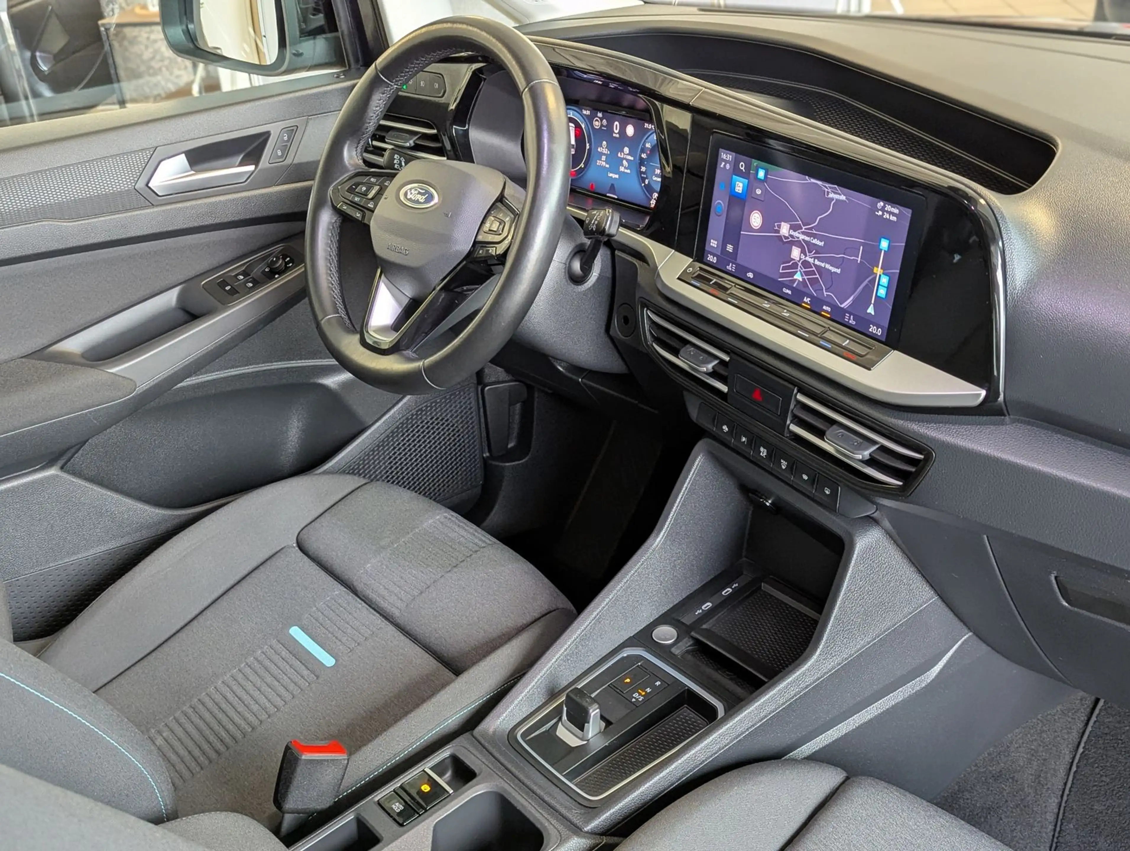 Ford Grand Tourneo L2 Active 7-Sitz Bi-LED Pano AHK — photo 12