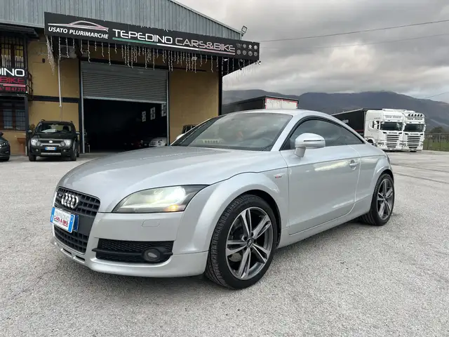 Audi TT Coupe 2.0 tfsi
