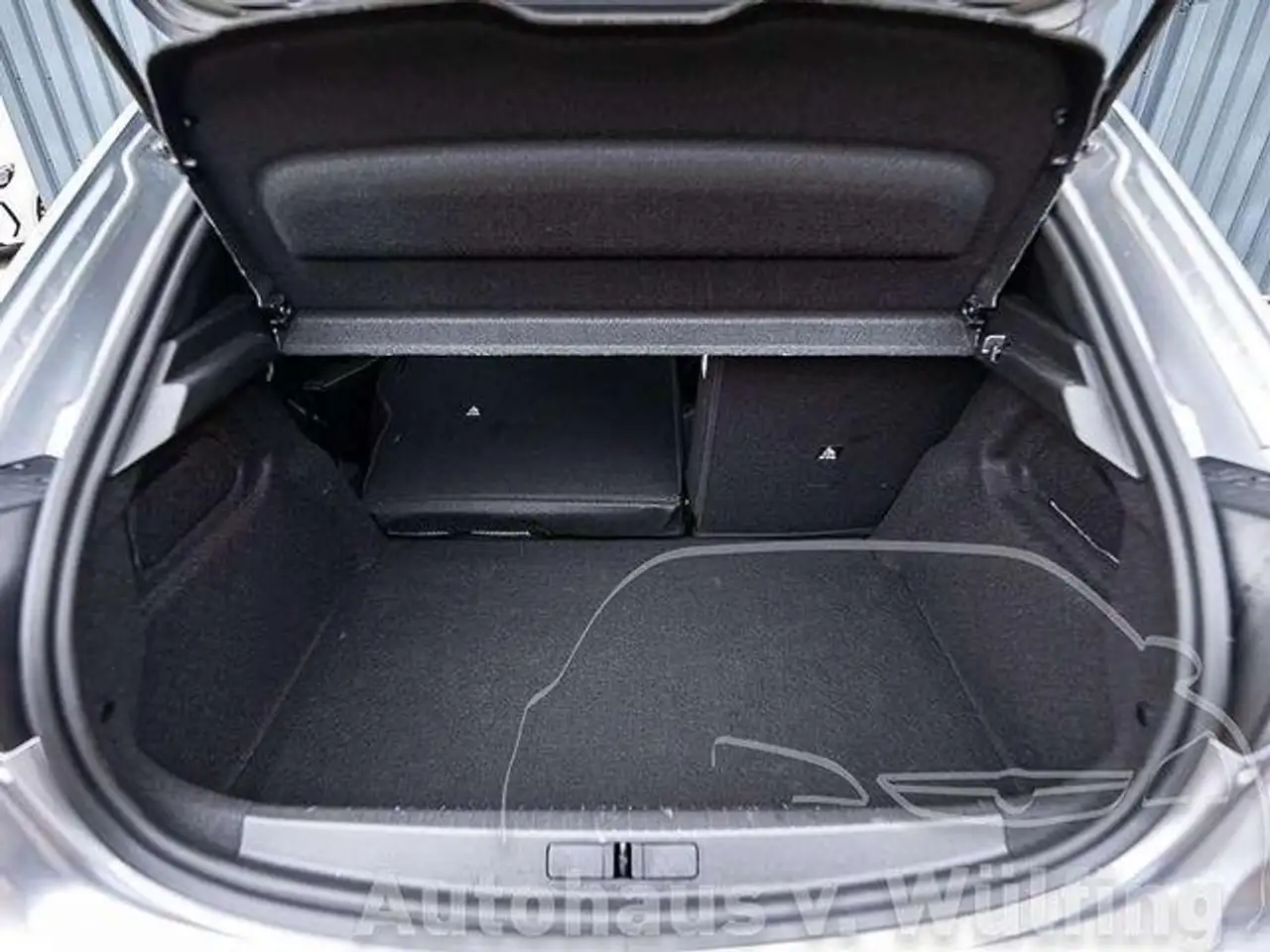Peugeot 208 GT Hybrid e-DSC6 +UMFANGREICHE AUSSTATTUNG+ 27