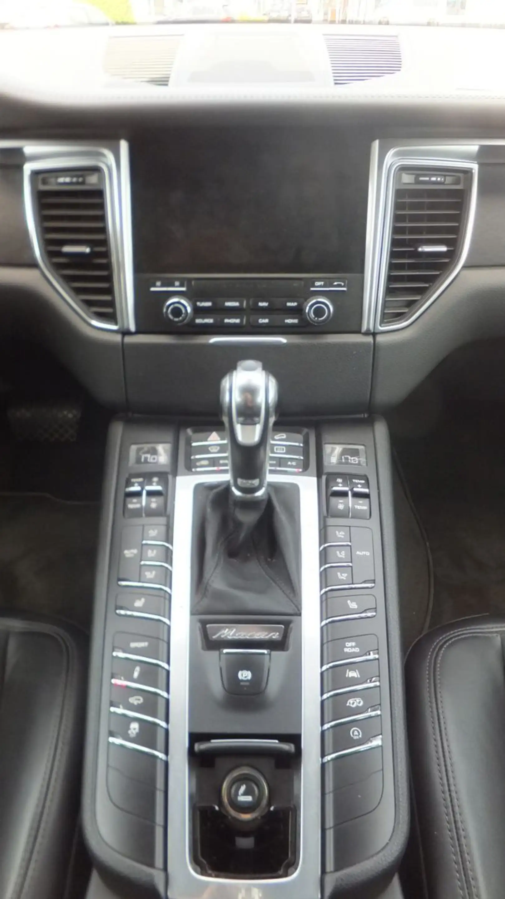 Porsche Macan GTS Alu 20"/RFK/Navi/Bose/Luftfed/Leder — photo 9