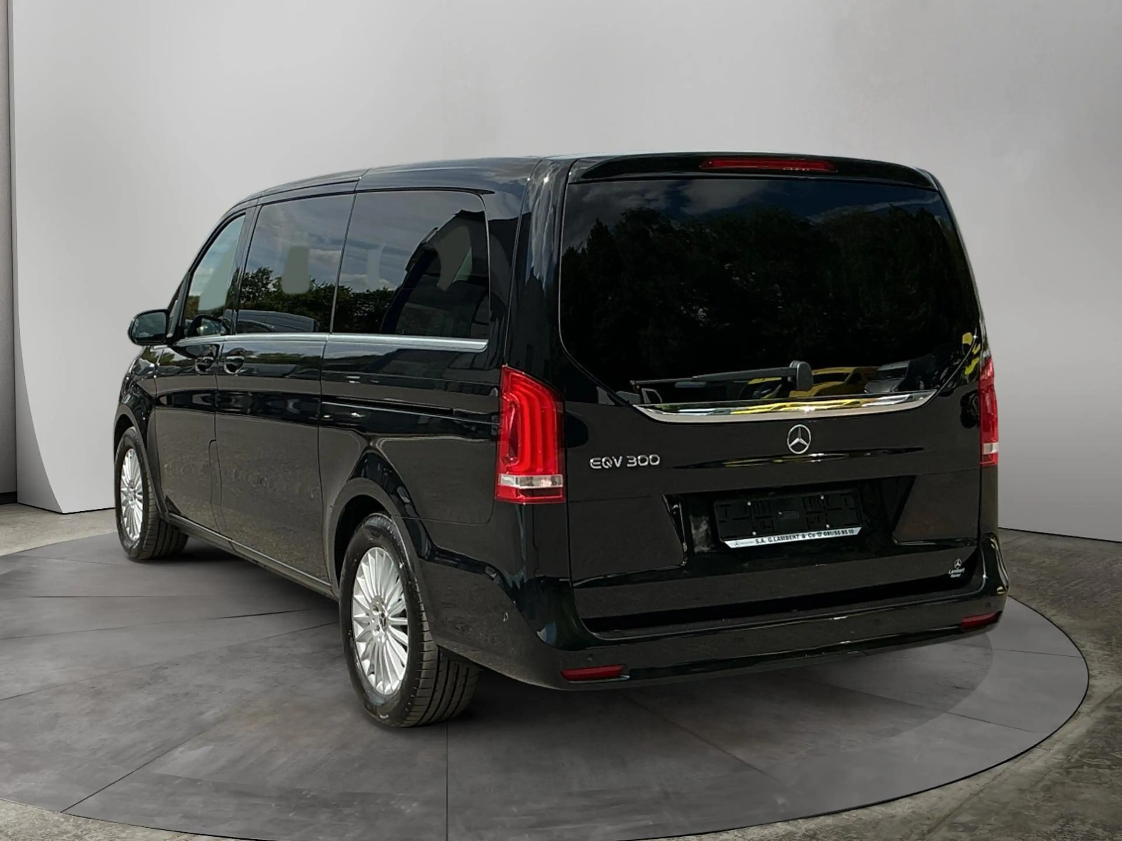 Mercedes-Benz EQV 300 EQV L2 — photo 3