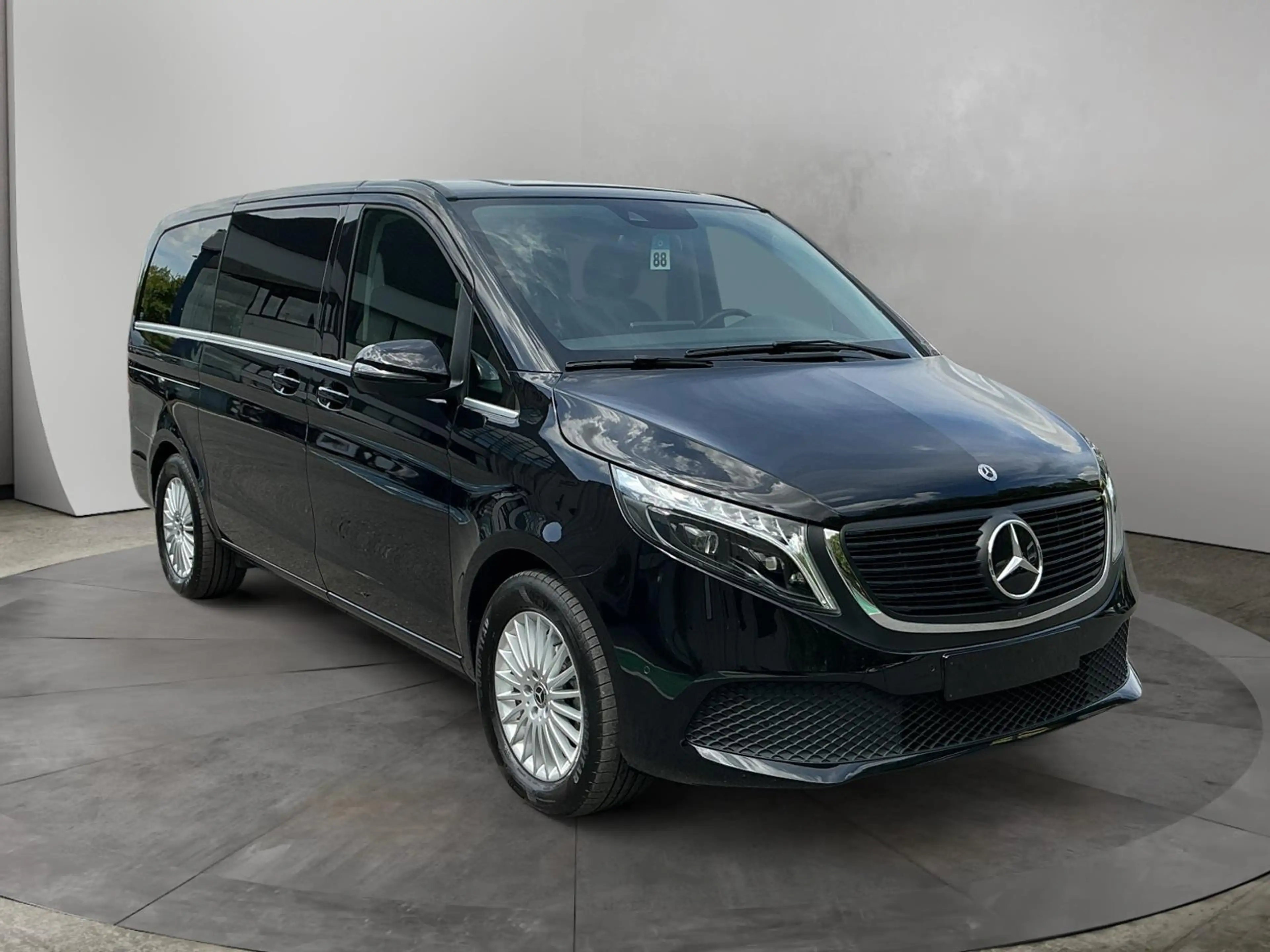 Mercedes-Benz EQV 300 EQV L2 — photo 7