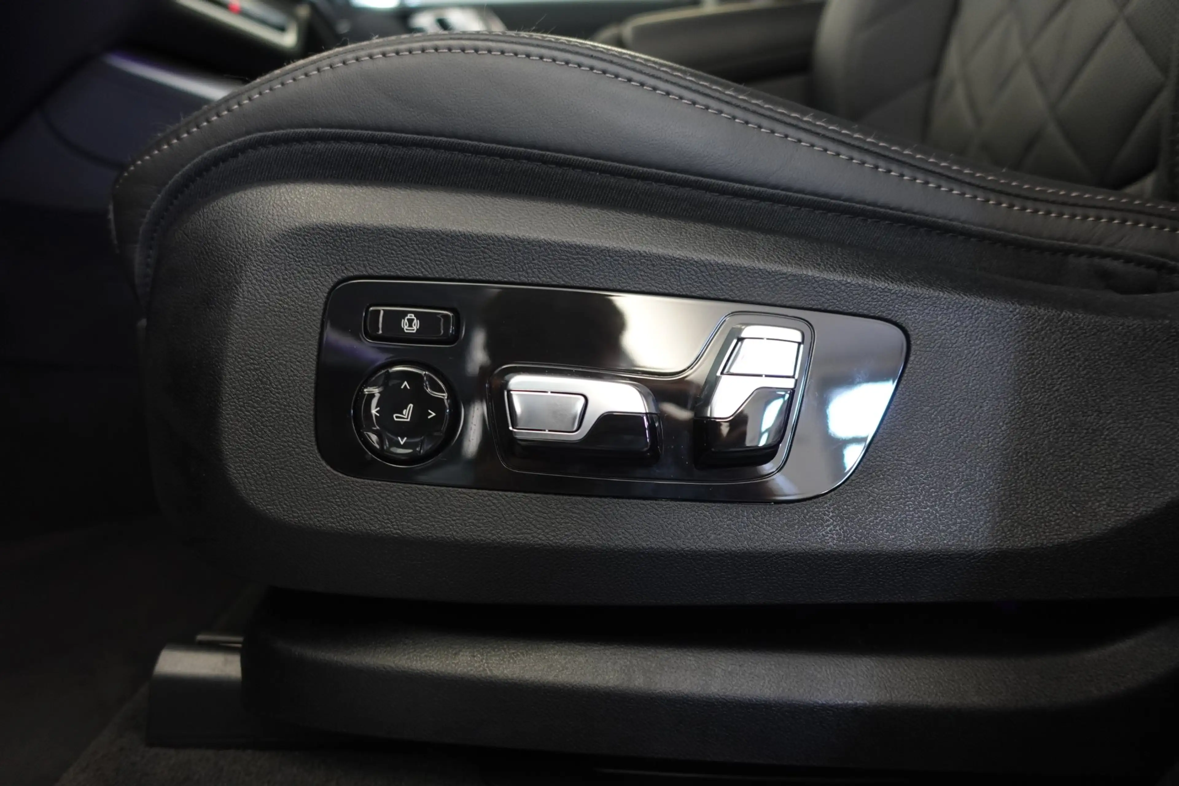 BMW X5 xDrive50e G05 — photo 8