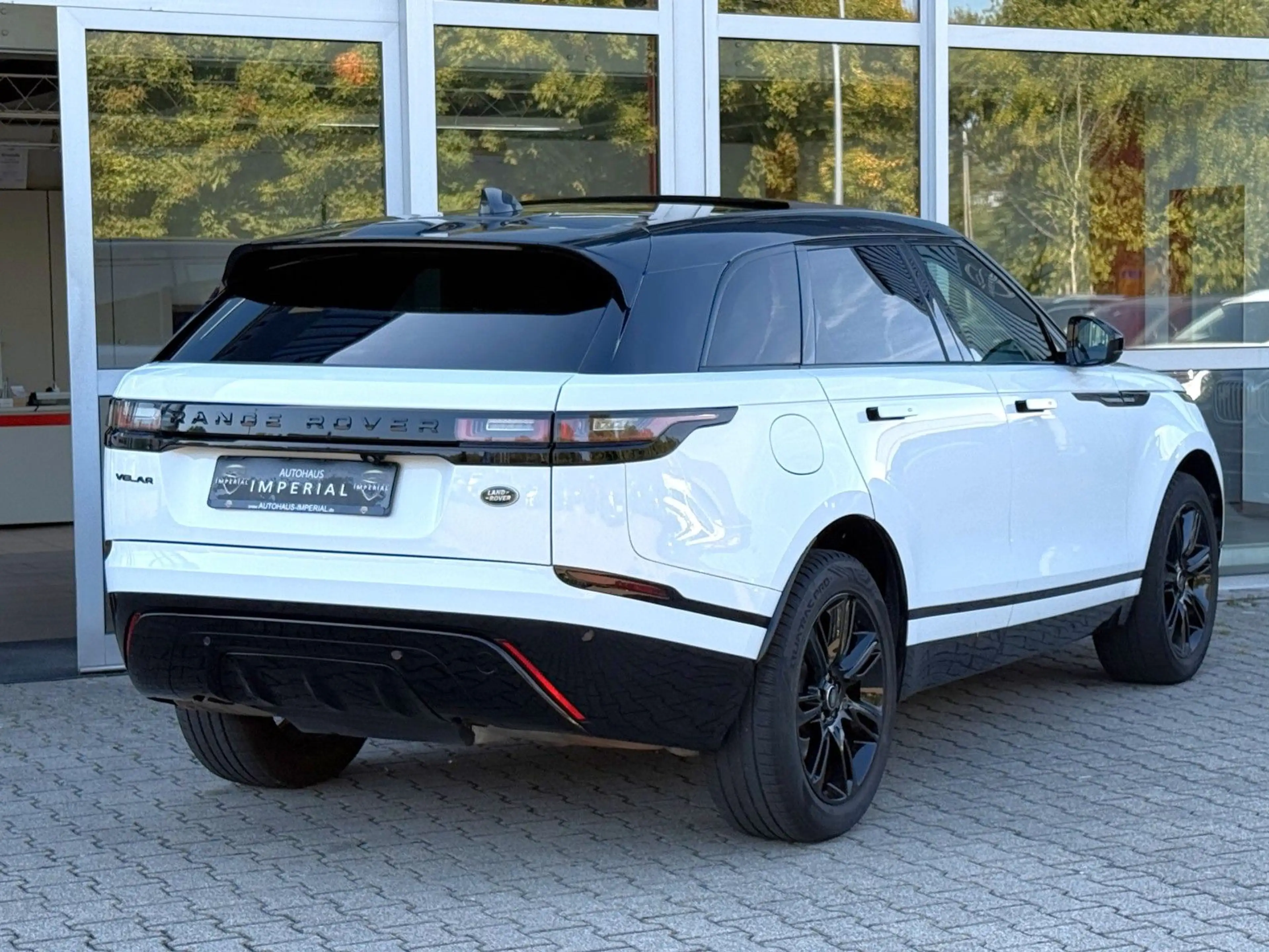Land Rover Range Rover Velar R-Dynamic SE PANO+ACC+MEMORY — photo 6