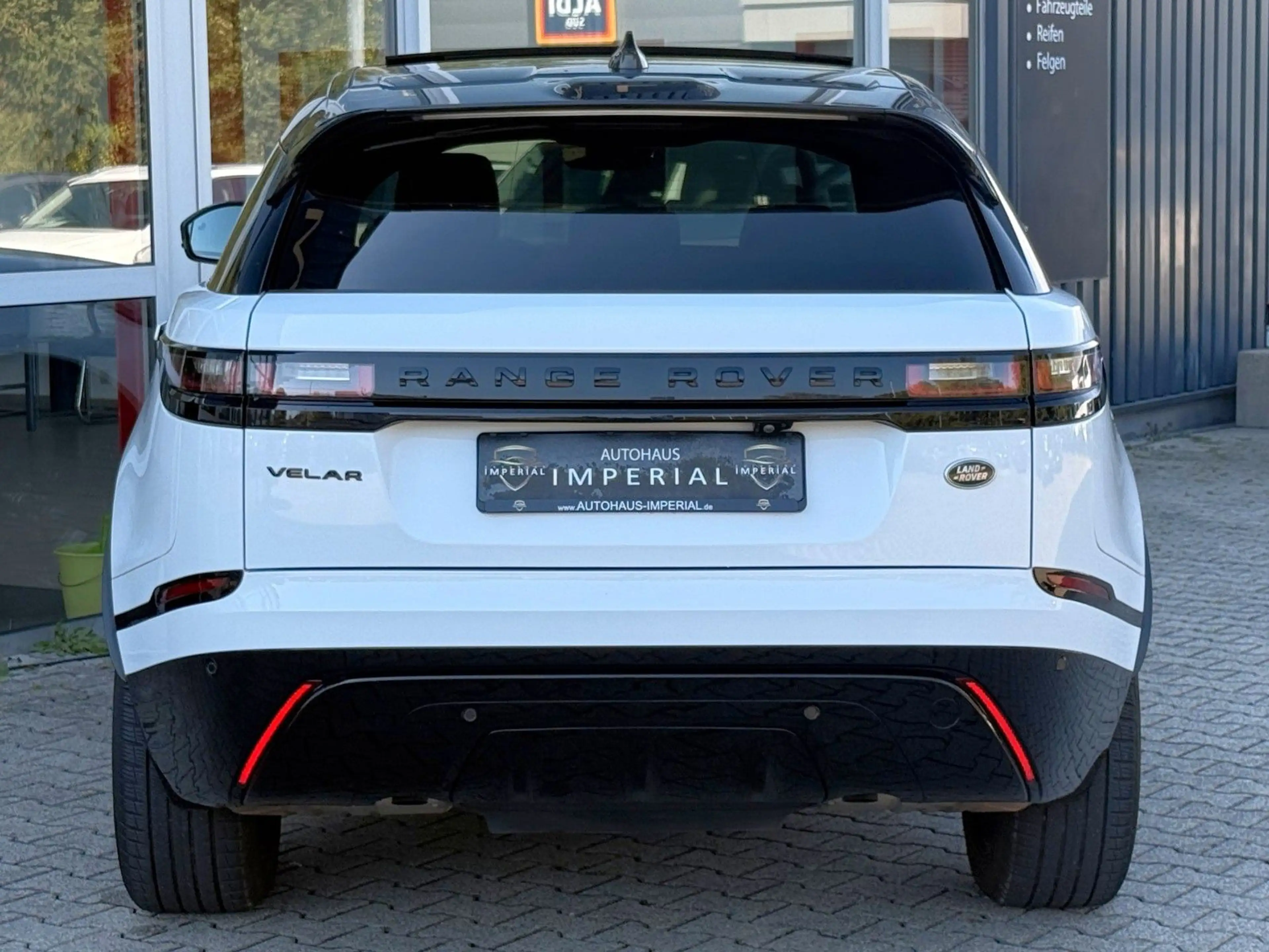 Land Rover Range Rover Velar R-Dynamic SE PANO+ACC+MEMORY — photo 5