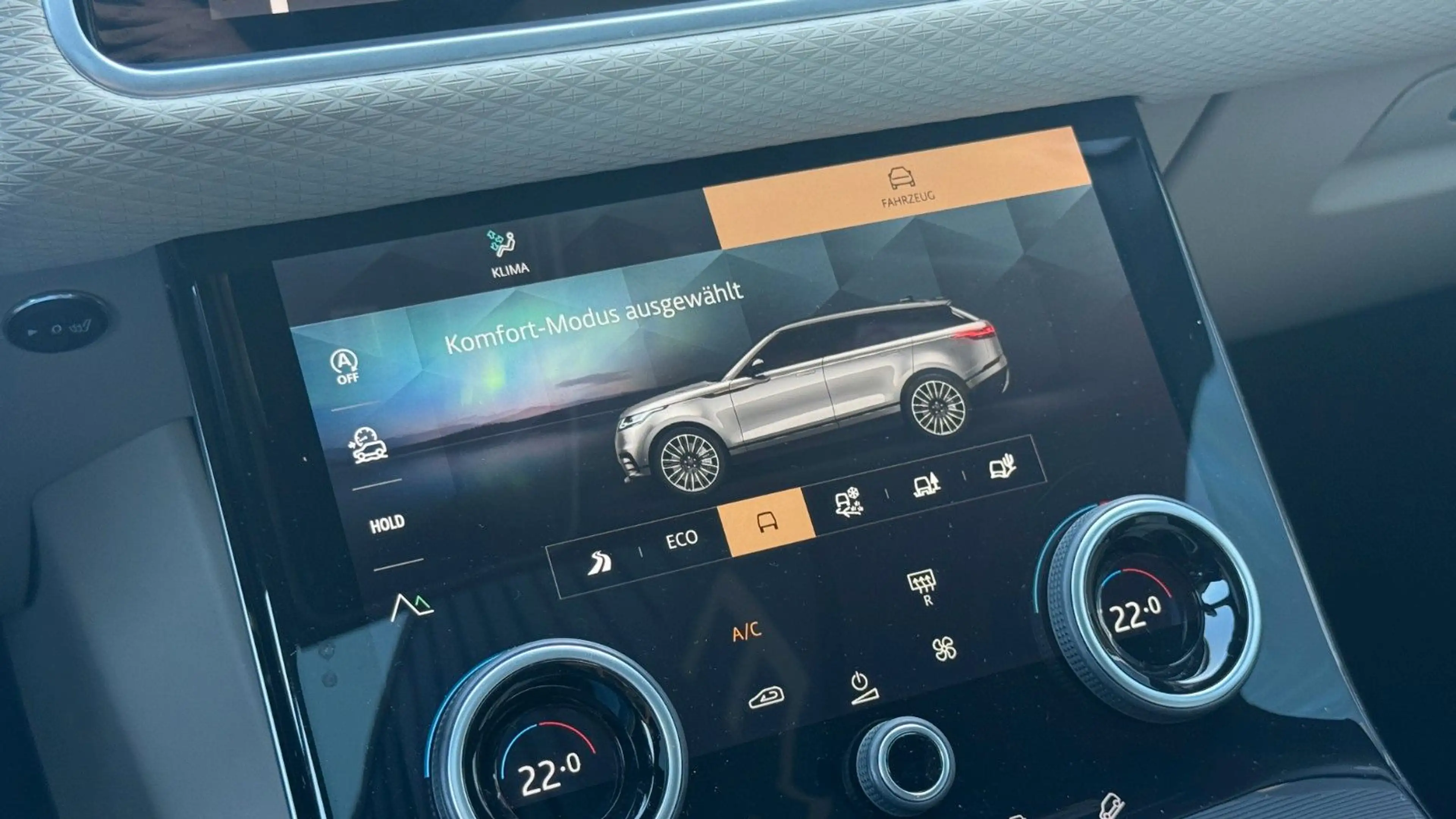 Land Rover Range Rover Velar R-Dynamic SE PANO+ACC+MEMORY — photo 31