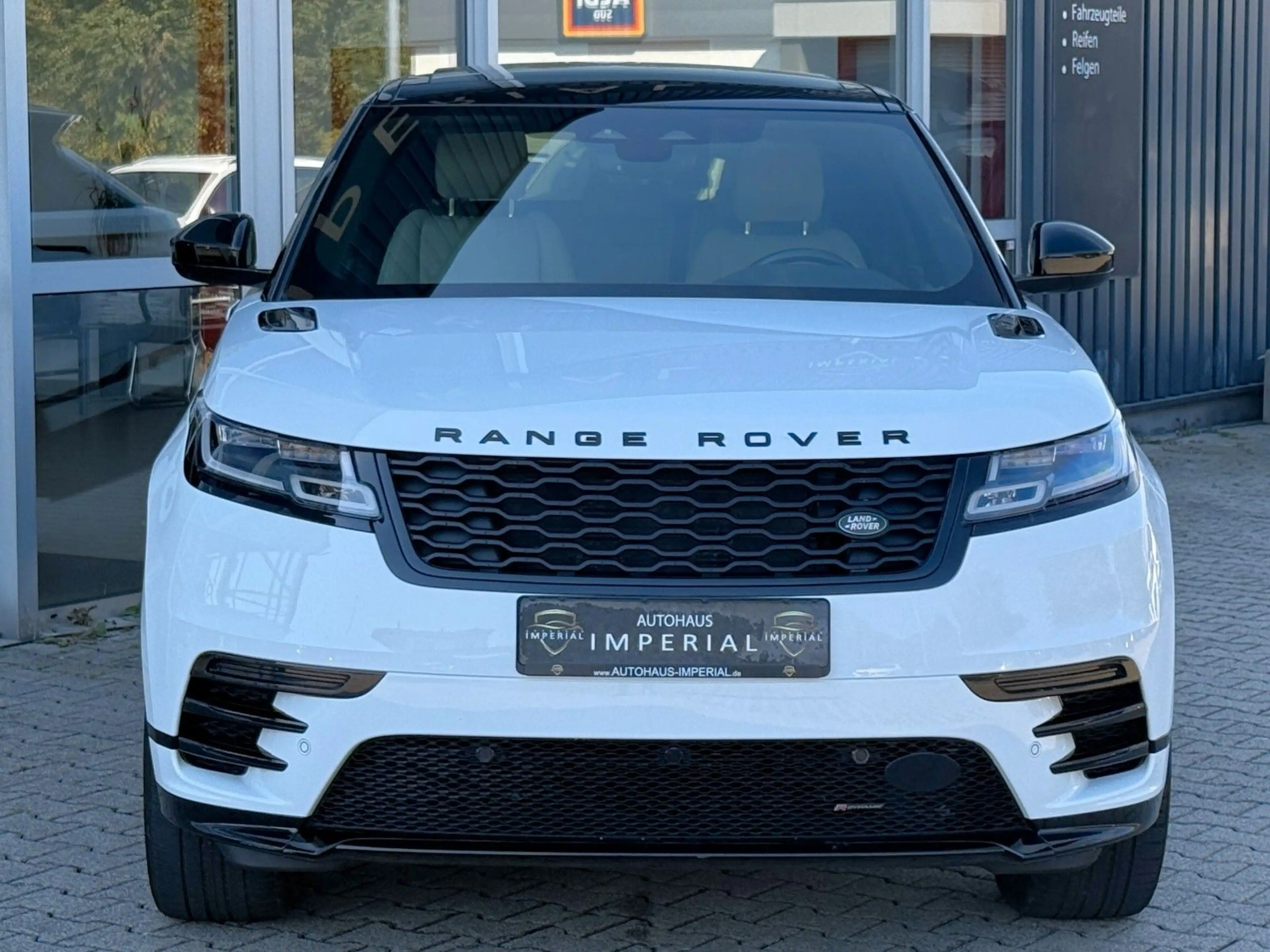 Land Rover Range Rover Velar R-Dynamic SE PANO+ACC+MEMORY — photo 2