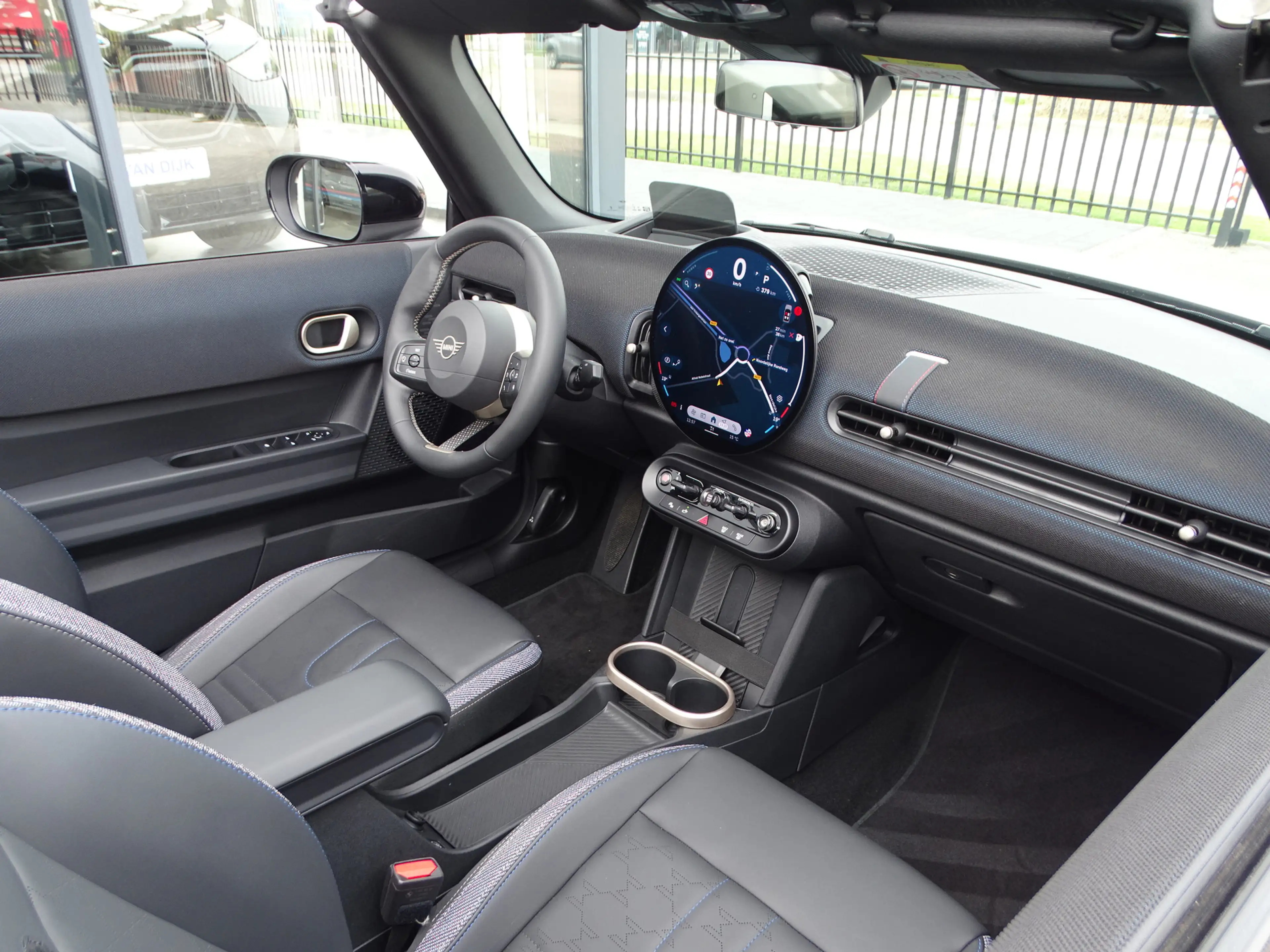MINI Cooper C Cabrio Mini 2.0 Classic M — photo 7