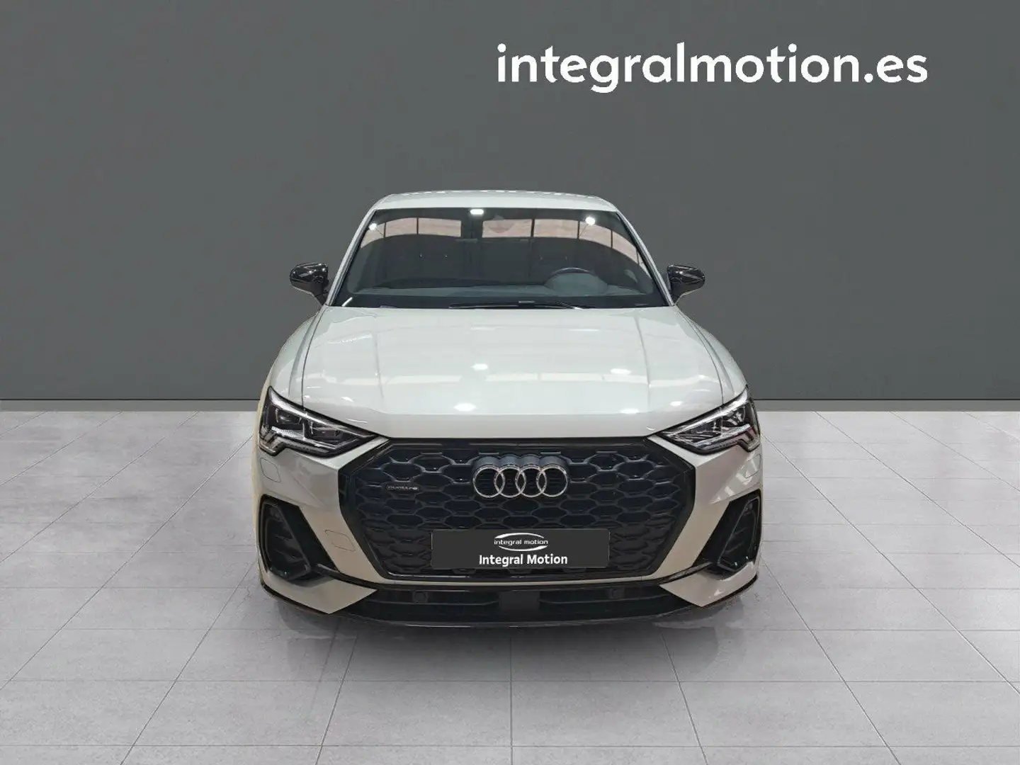 Audi Q3 35 TDI Black line quattro S tronic 110kW Gris - 2