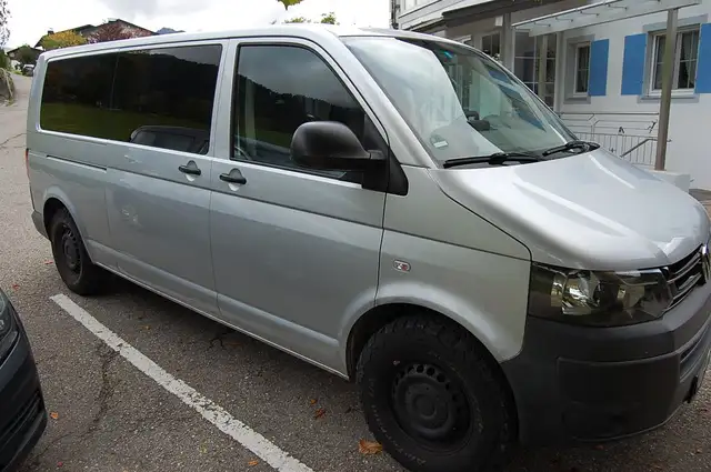 Volkswagen T5 Caravelle LR 4motion 8-Sitzer AHK Tempomat AC