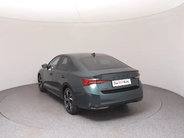 Skoda Octavia view 5