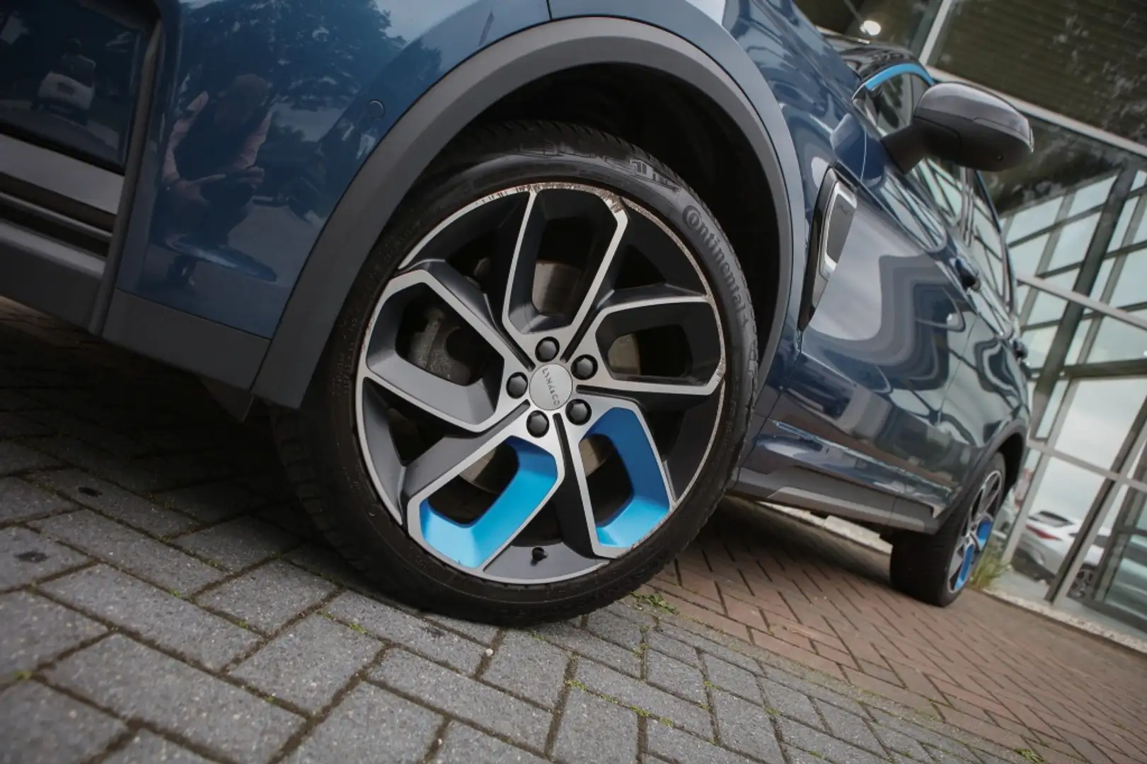 Lynk & Co 01 1.5 Blauw - 2