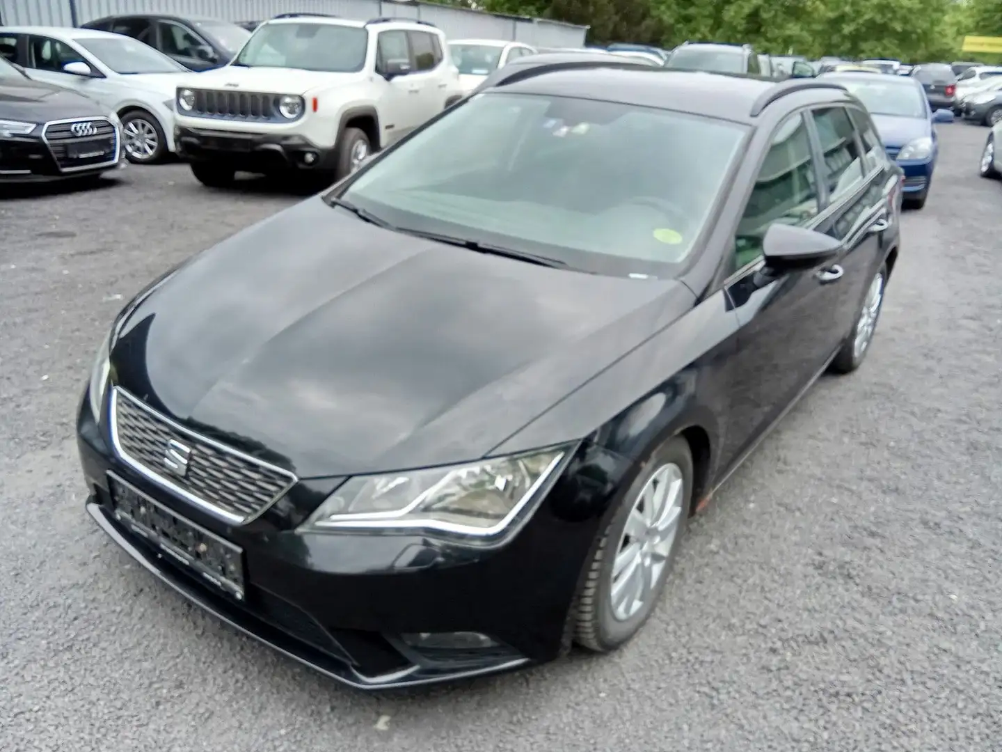 SEAT Leon ST Reference 4Drive Noir - 1