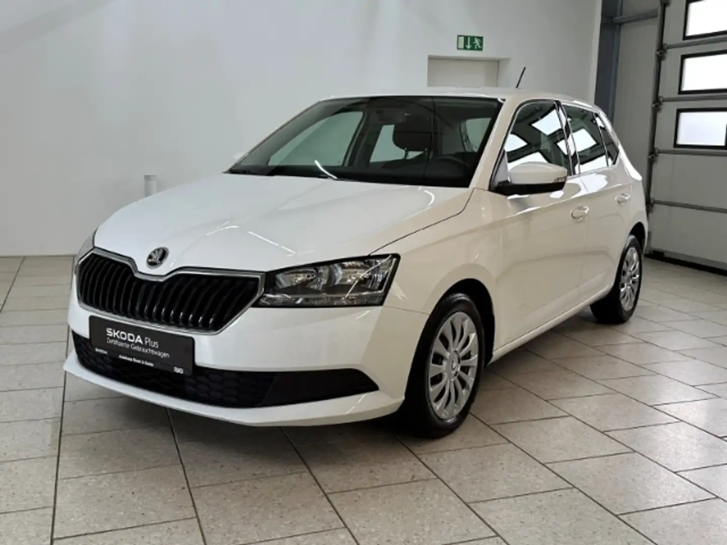 Skoda Fabia 1.0 Active Klima PDC Freisprech Weiß - 2