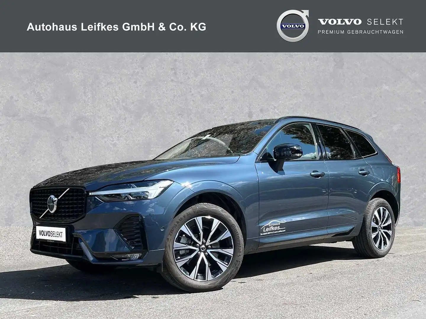 Volvo XC60 B4 D AWD Plus Dark Blau - 1