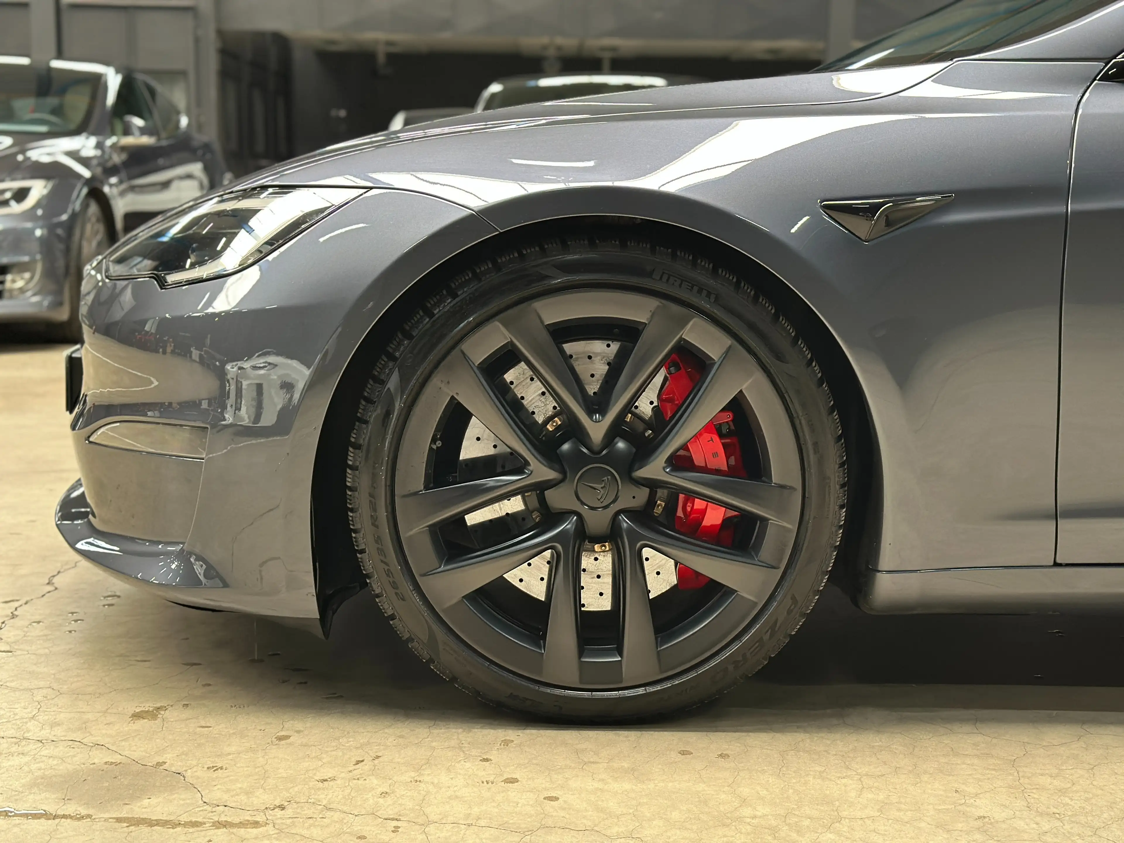 Tesla Model S PLAID - CARBON BRAKES - 21 WHEELS — photo 7