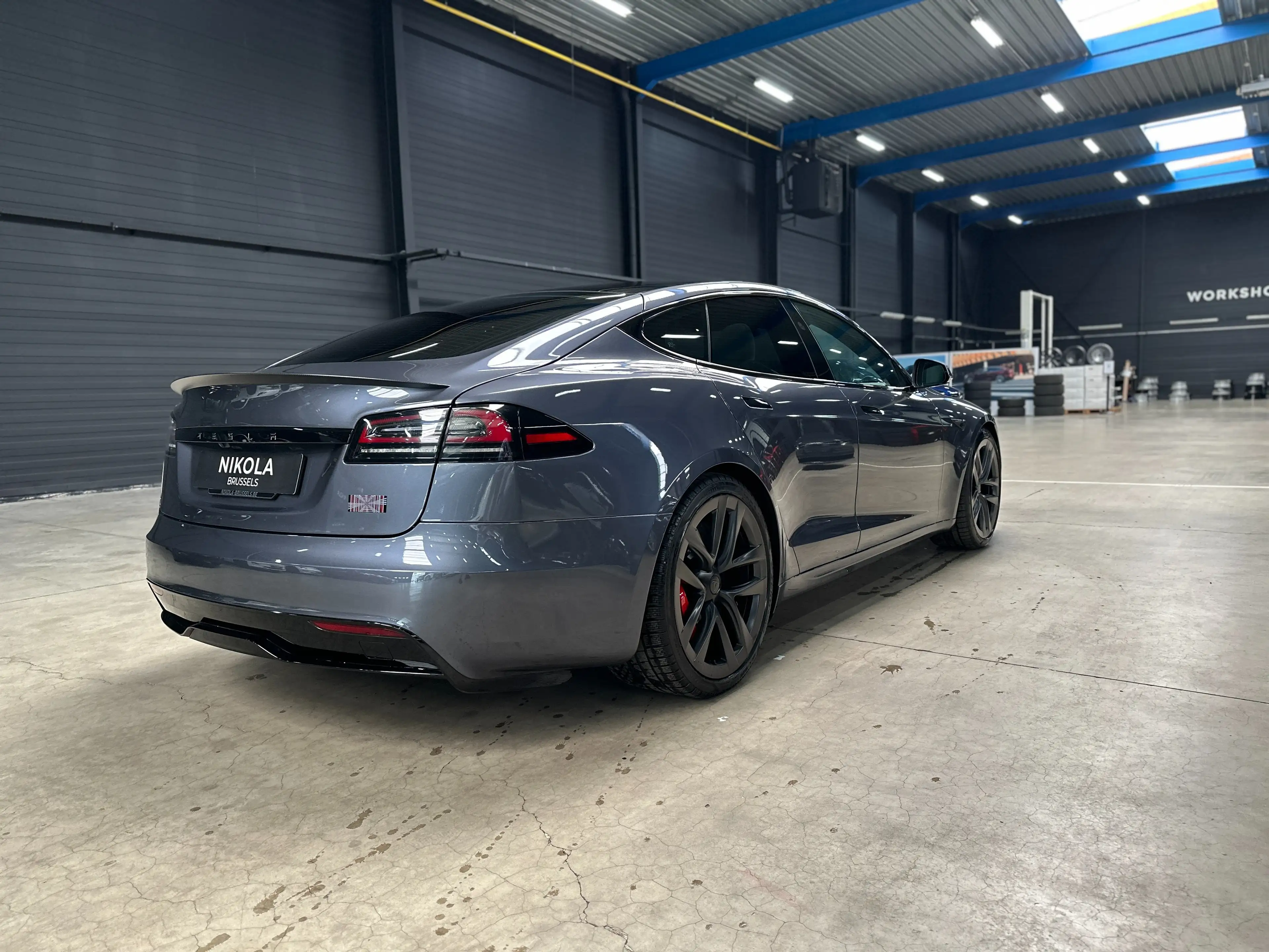 Tesla Model S PLAID - CARBON BRAKES - 21 WHEELS — photo 12