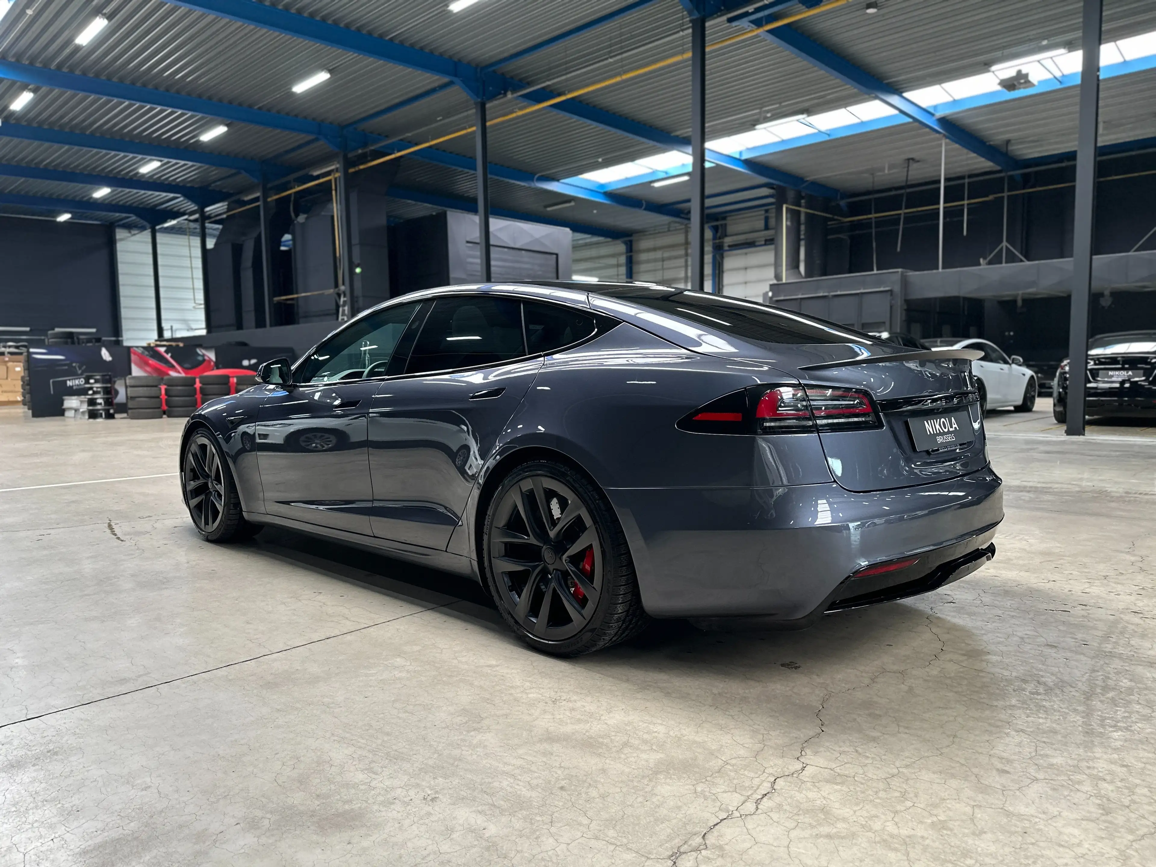 Tesla Model S PLAID - CARBON BRAKES - 21 WHEELS — photo 10