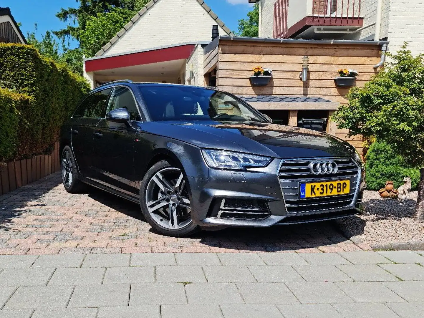 Audi A4 A4 Avant 2.0 TFSI ultra S-line140kW Sport edition Gris - 1