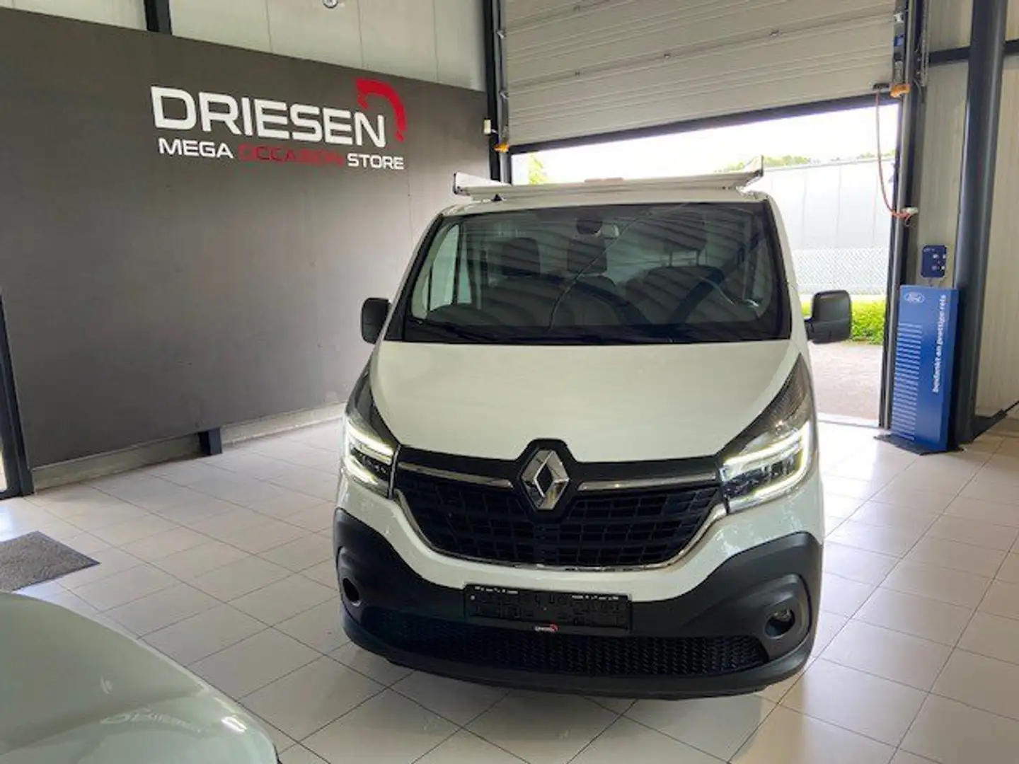 Renault Trafic 2.0TDCI 145PK AUTOMAAT + IMPERIAAL + LADDER - 2