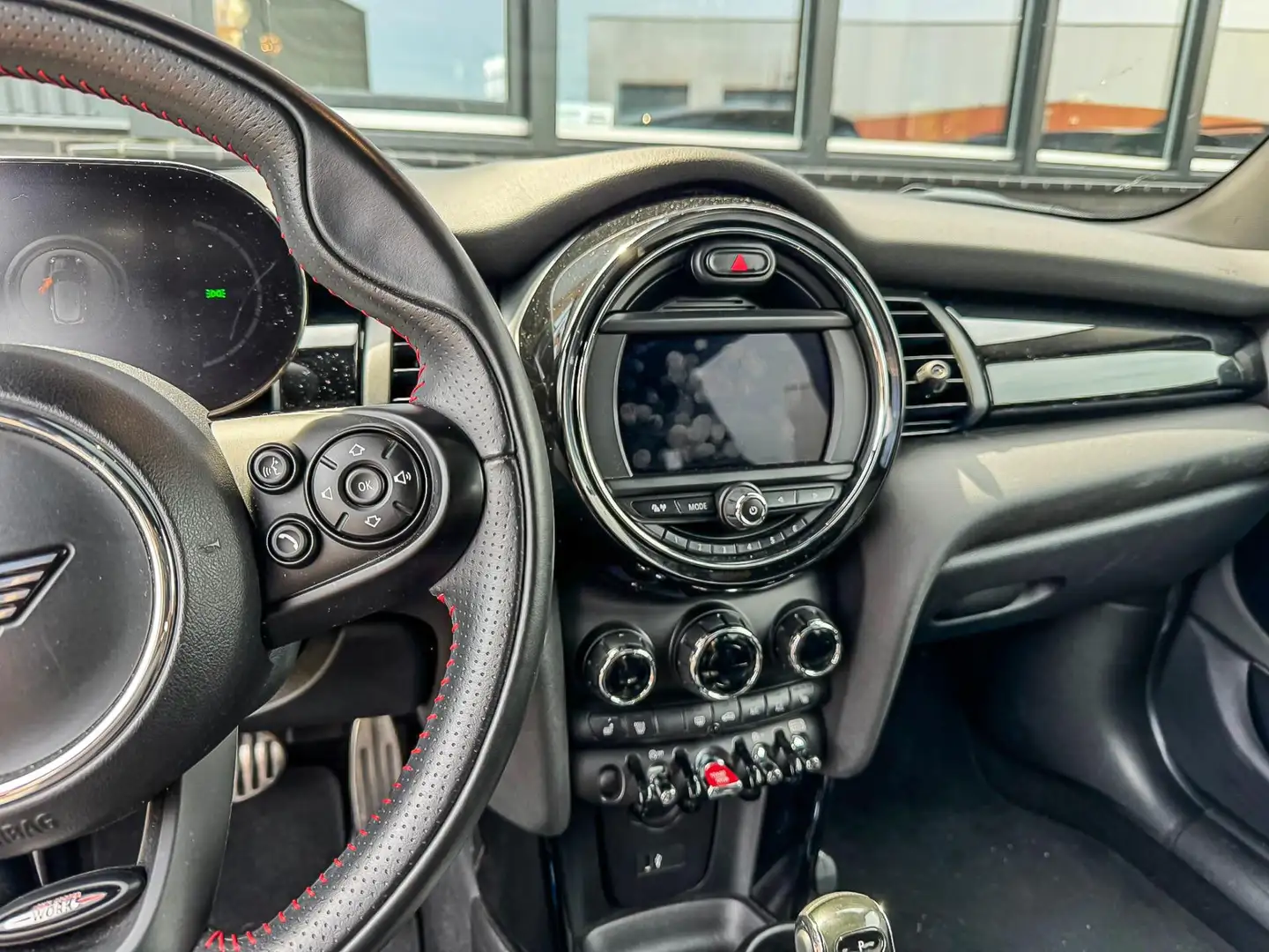 MINI John Cooper Works Mini 1.5 Dalston Edition Jcw Pack aut/Pano/Virtual Grijs - 2