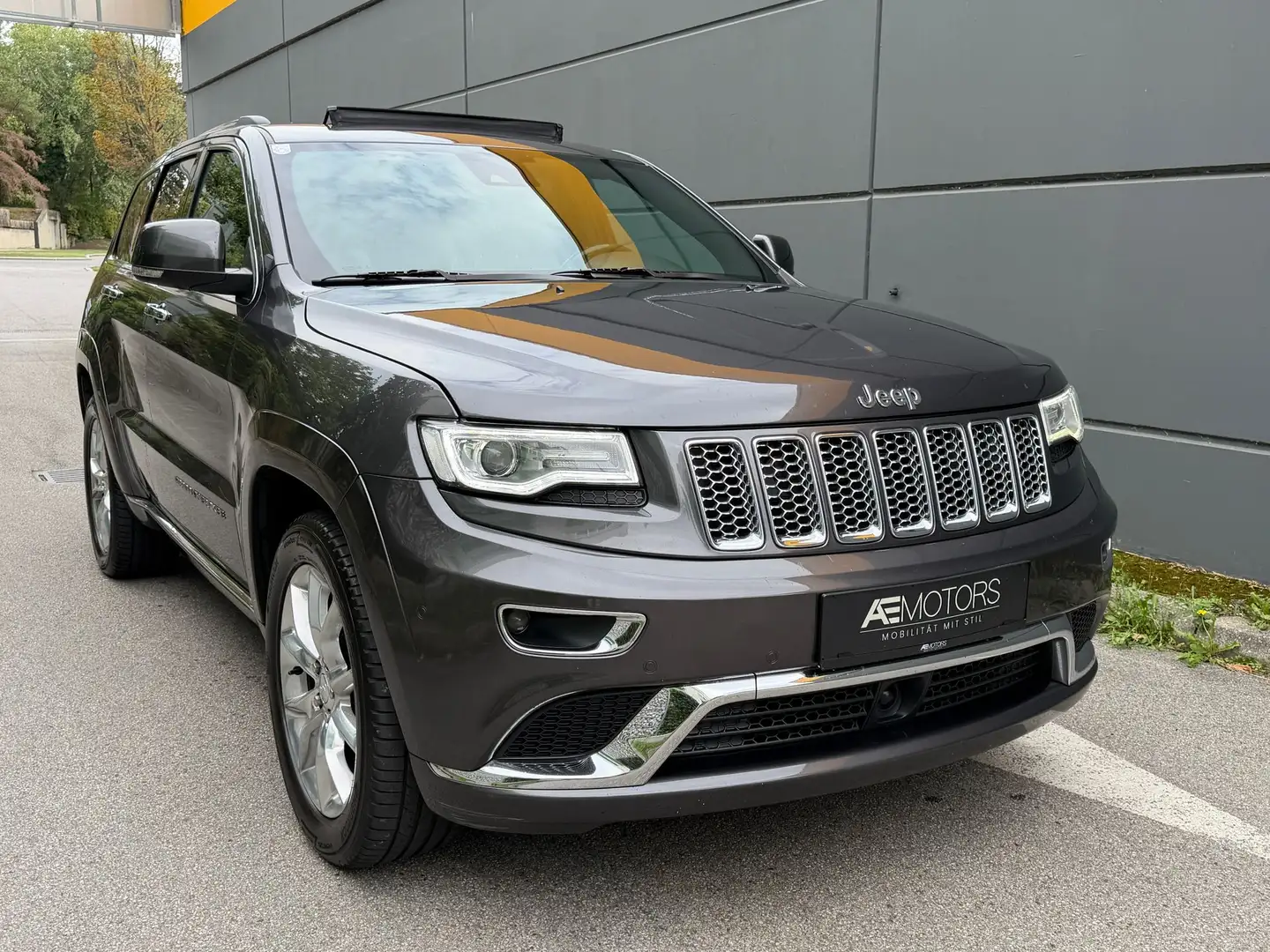 Jeep Grand Cherokee //SUMMIT//MEGA//KREDIT//GARANTIE// Grau - 2