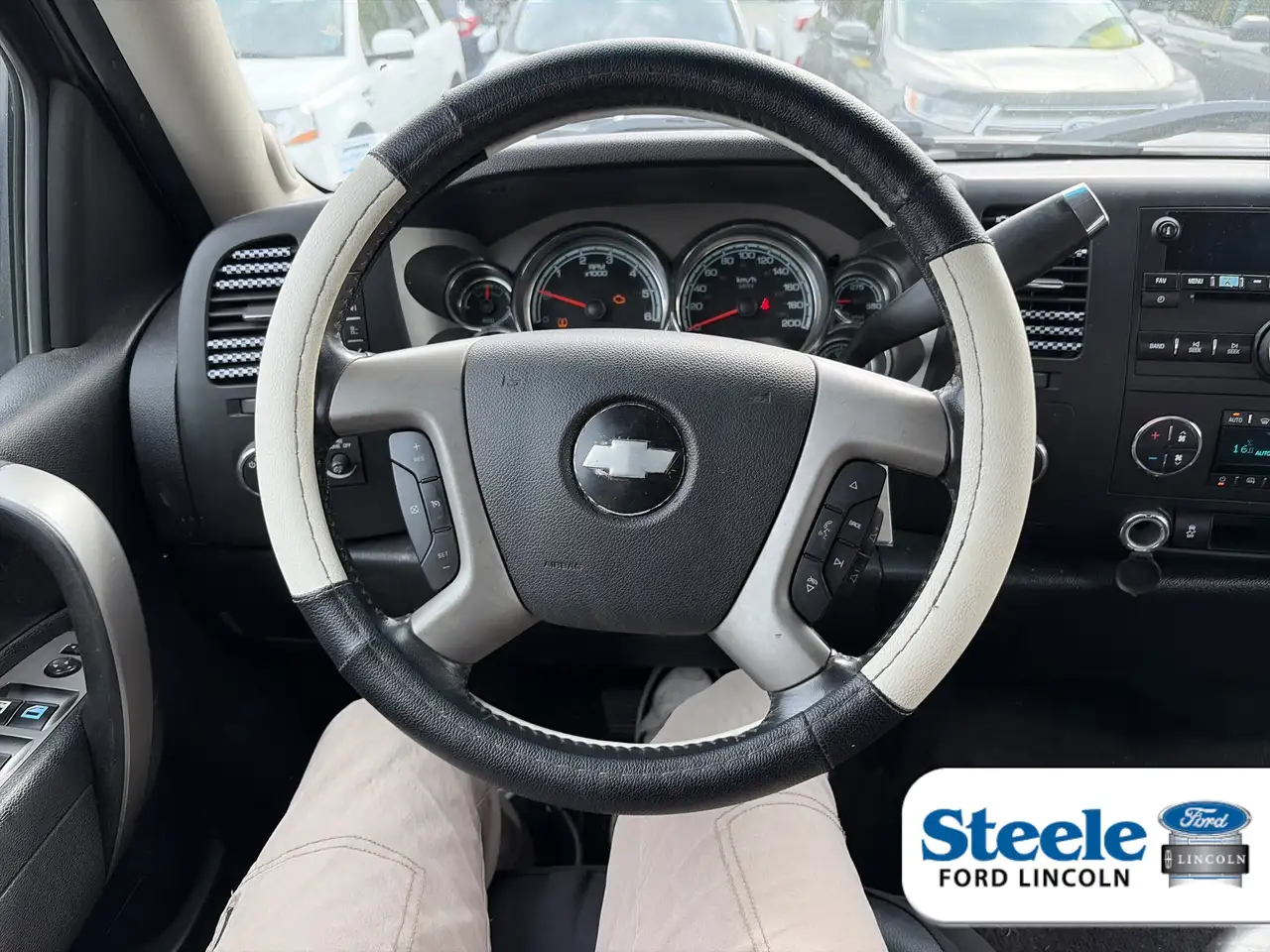Chevrolet Silverado 1500 снимка Chevrolet Silverado 1500