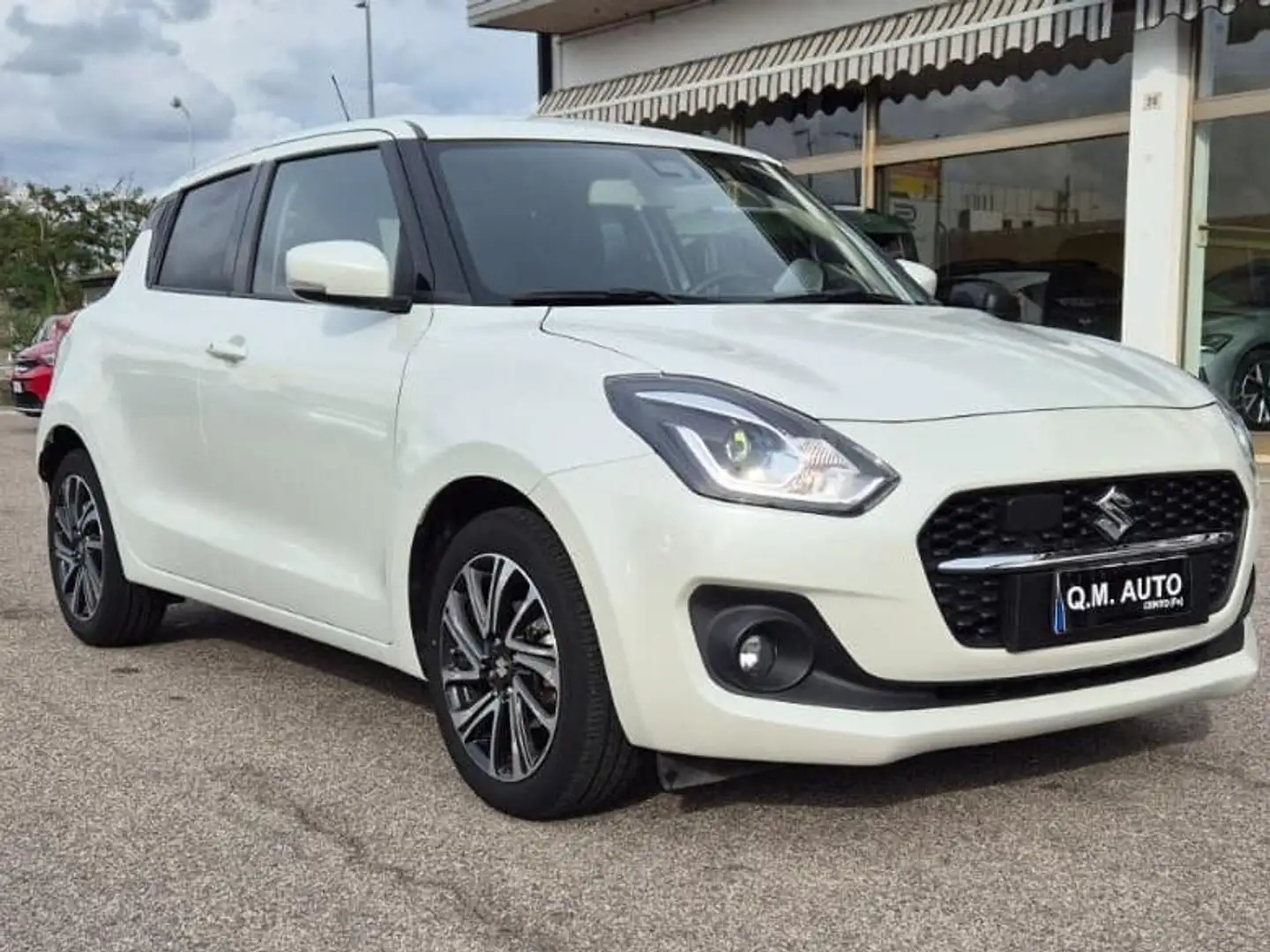 Suzuki Swift 1.2 Hybrid Top Bianco - 2