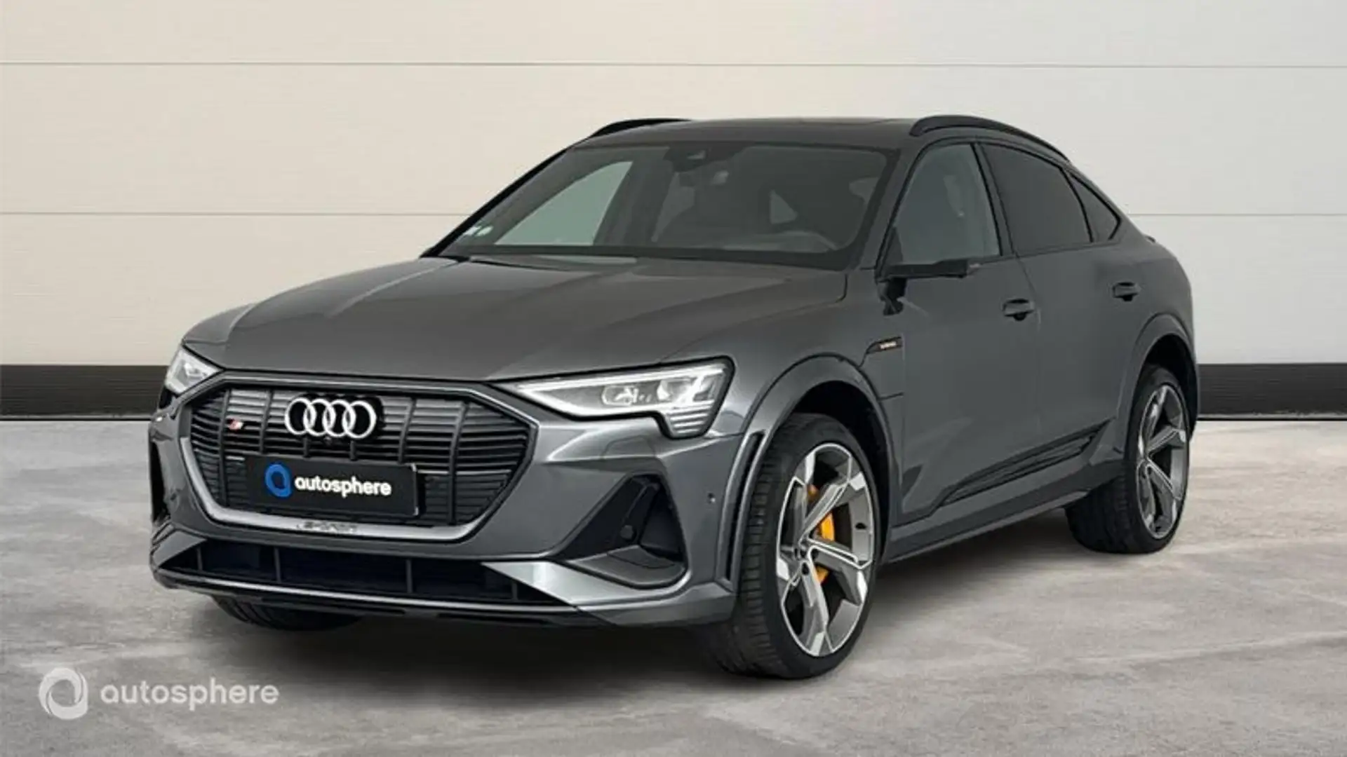 AUDI E-tron