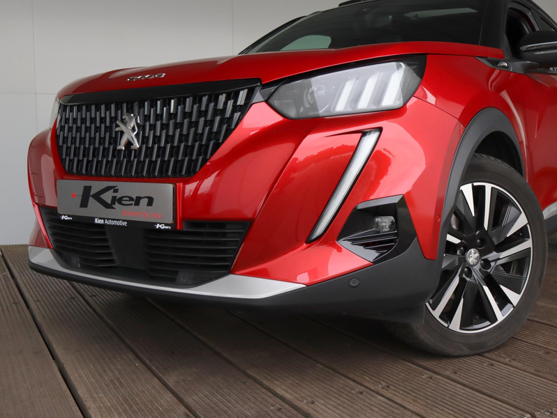 Peugeot 2008 1.2 PureTech GT 156pk | Pano-dak | Leder | Massage — photo 13