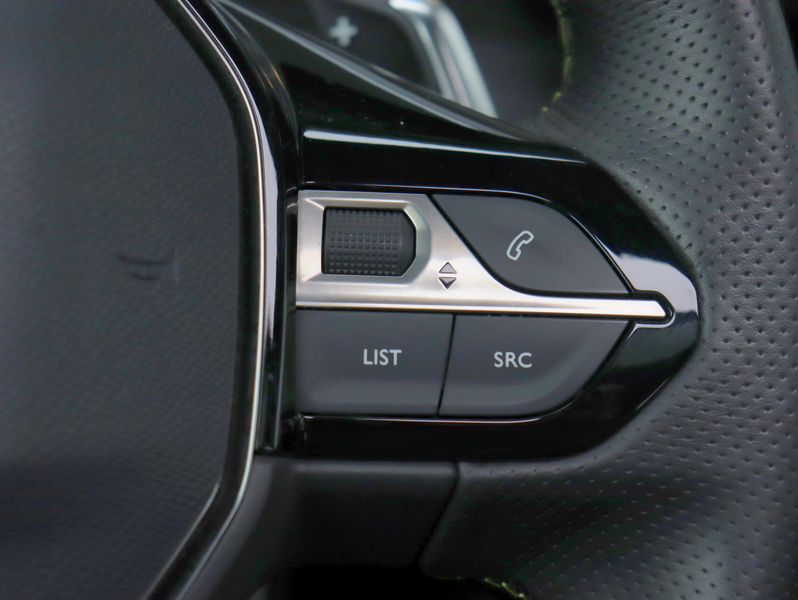 Peugeot 2008 1.2 PureTech GT 156pk | Pano-dak | Leder | Massage — photo 12