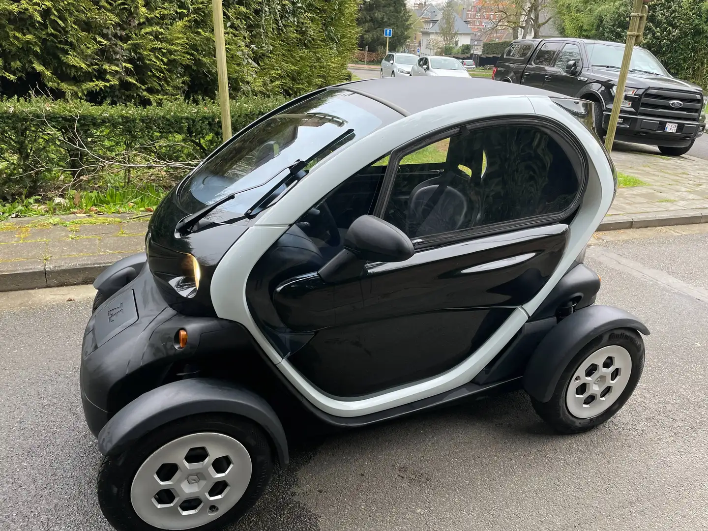 Renault Twizy 45 Schwarz - 2