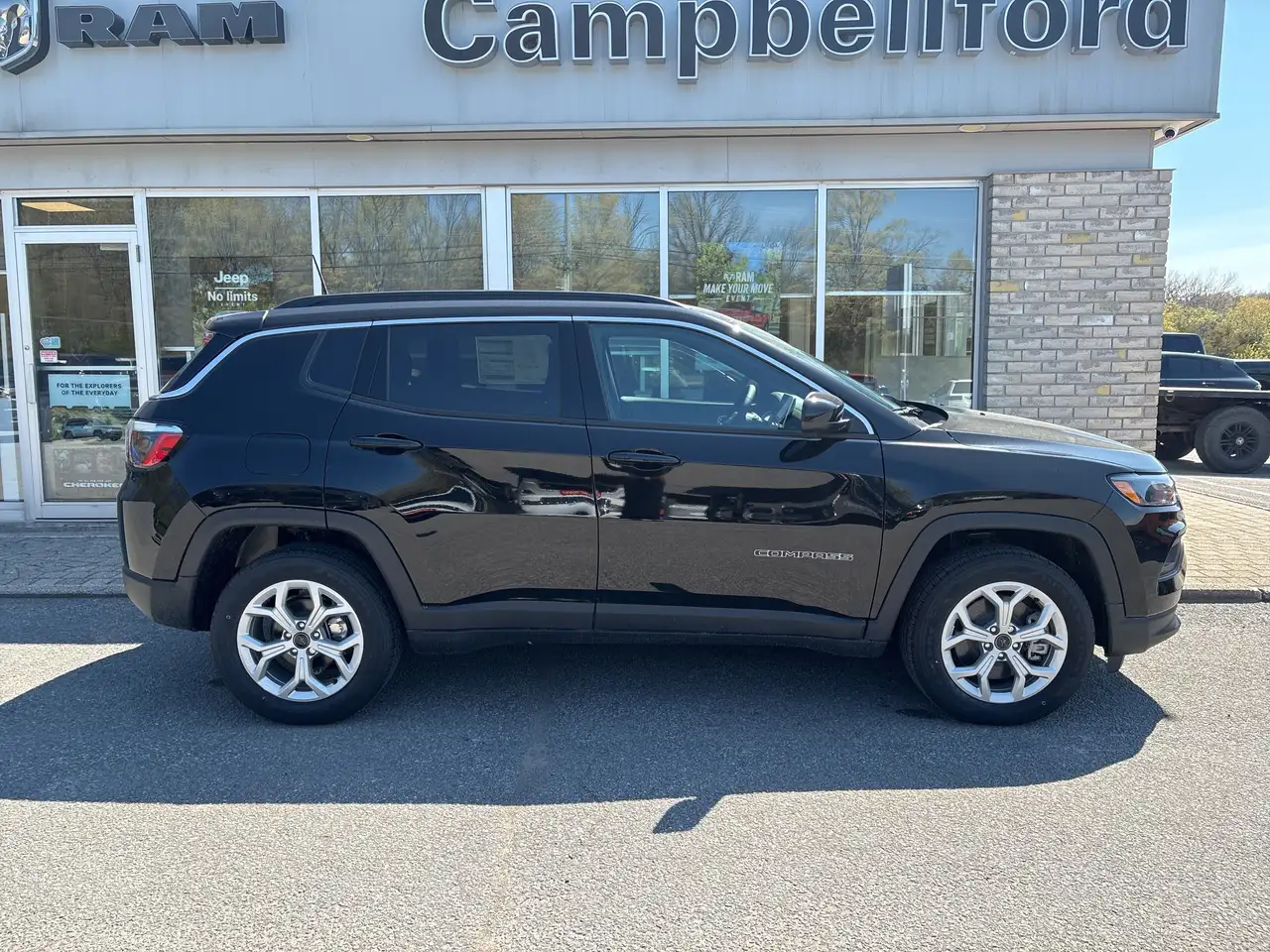 Jeep Compass снимка Jeep Compass