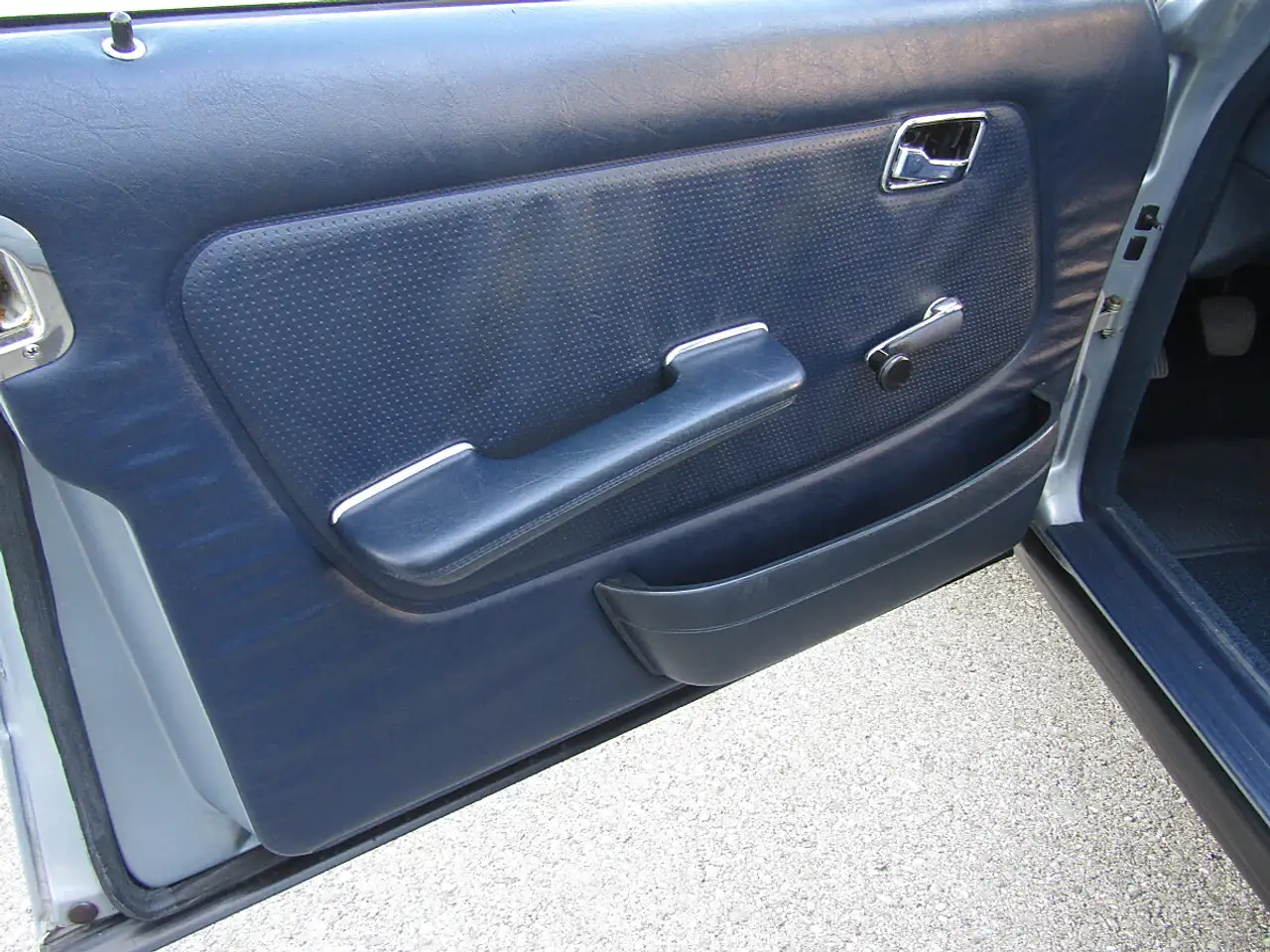 Mercedes-Benz 200 W123, foto 9