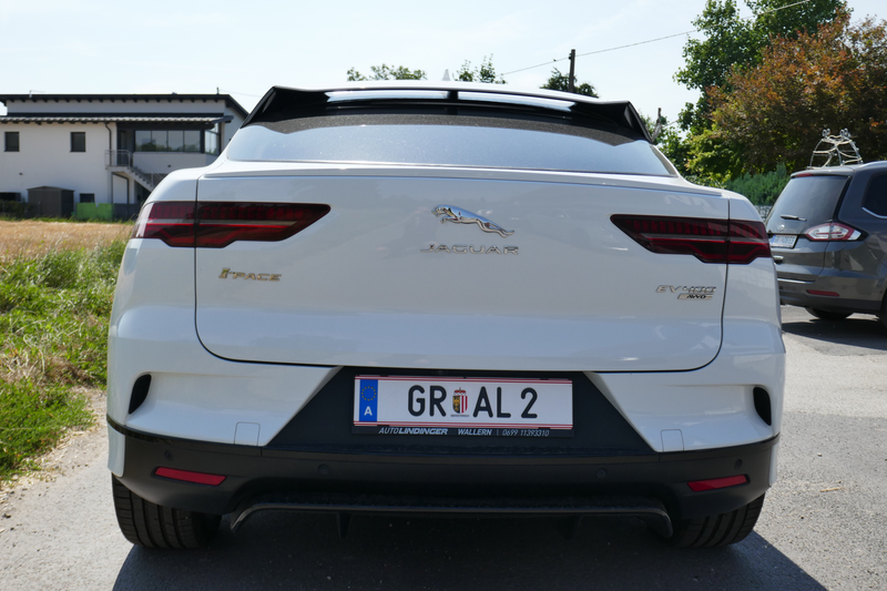 Jaguar I-Pace S EV400 AWD — photo 4