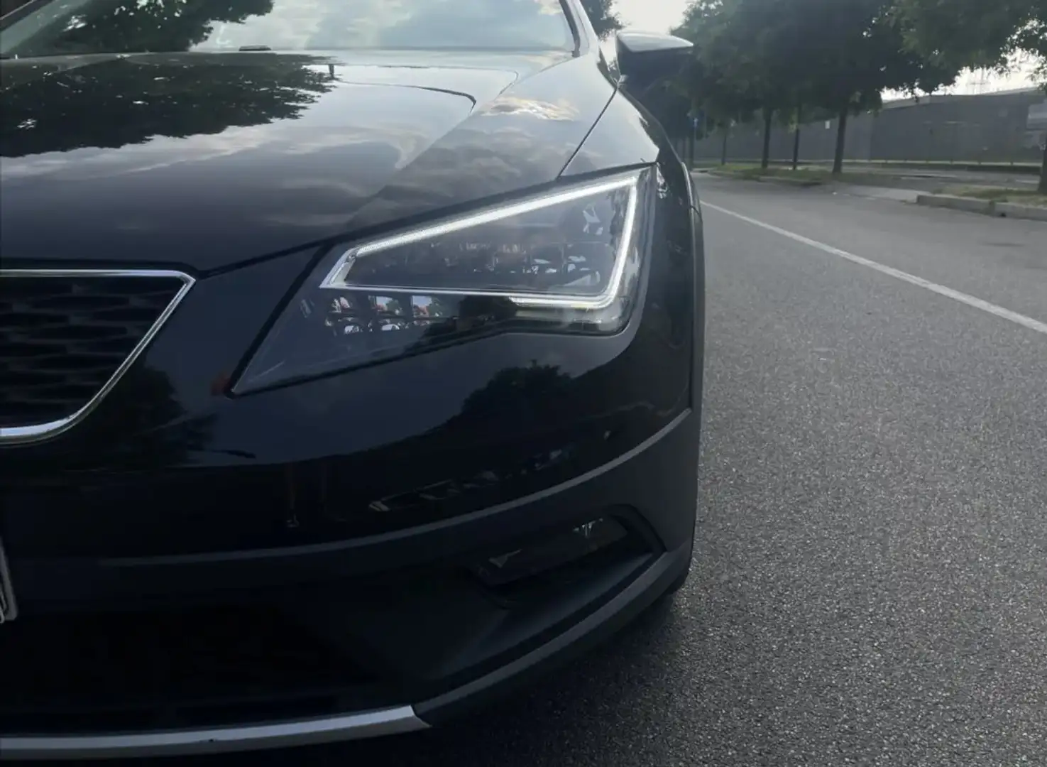 SEAT Leon Leon ST XP 2.0 tdi  X-PERIENCE 4X4 DSG Noir - 2