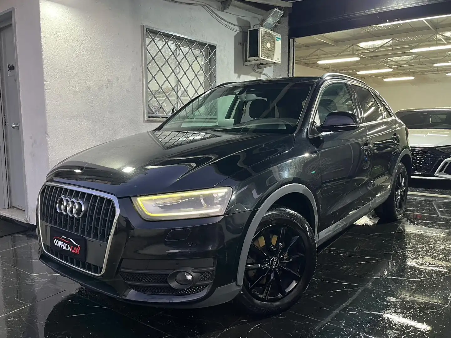 Audi Q3 2.0 tdi Advanced 140cv Black - 1