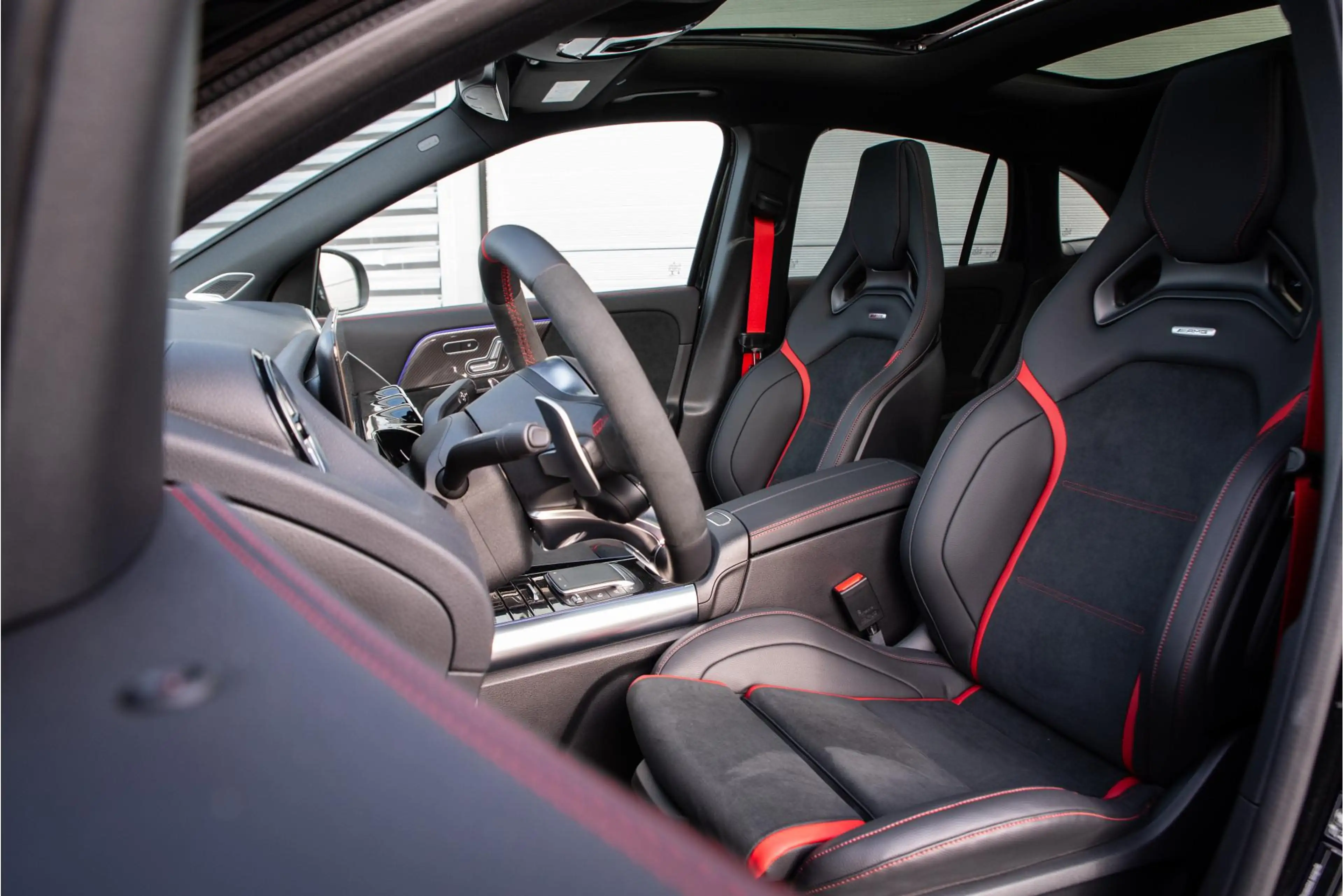 Mercedes-Benz GLA 45 AMG S 4MATIC+ Mercedes-Benz GLA 45 S AMG 4MATIC+ Panod — photo 12
