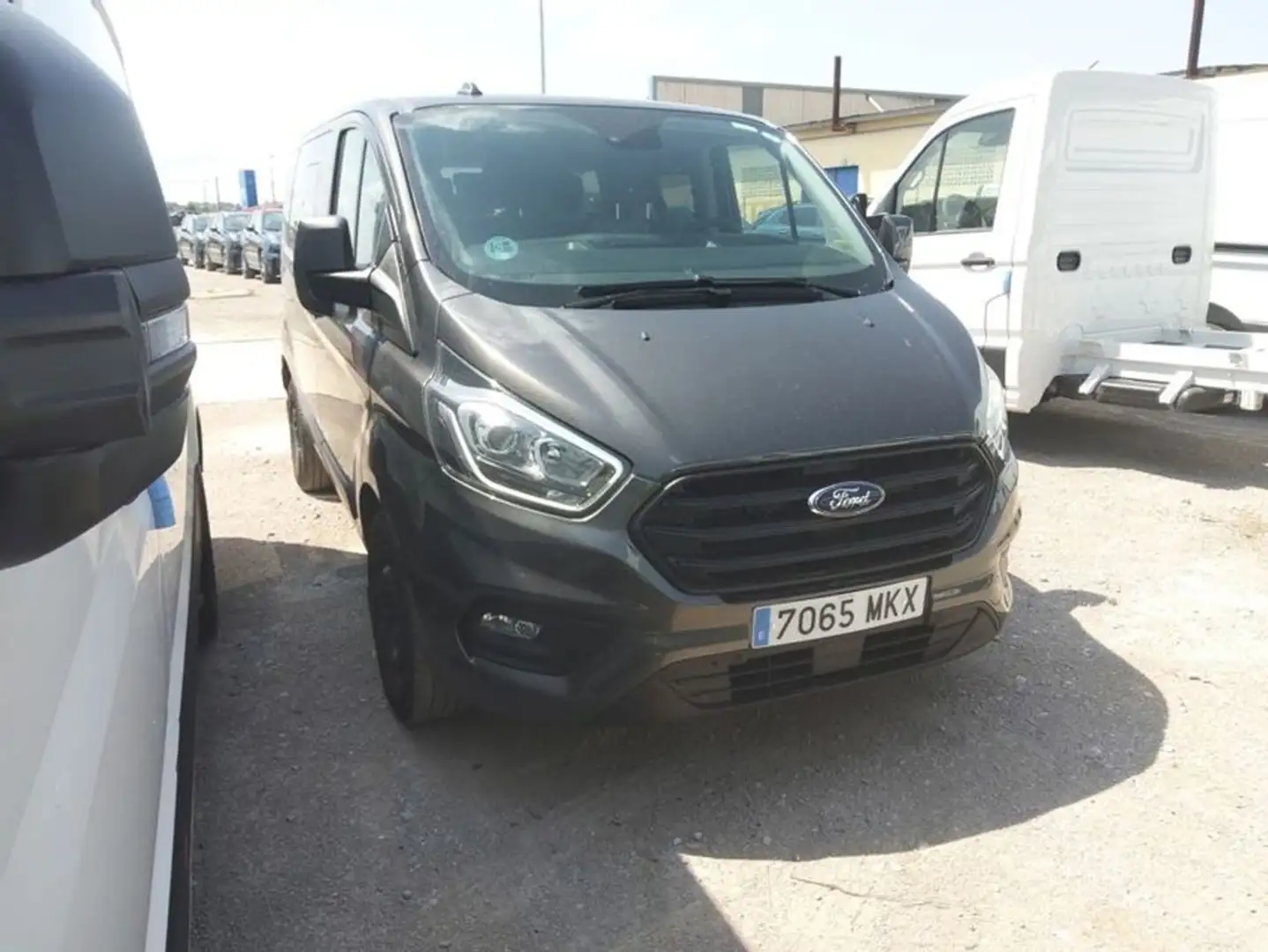 Ford Transit Custom 2.0ECOBLUE 150CV MHEV TREND Gris - 2